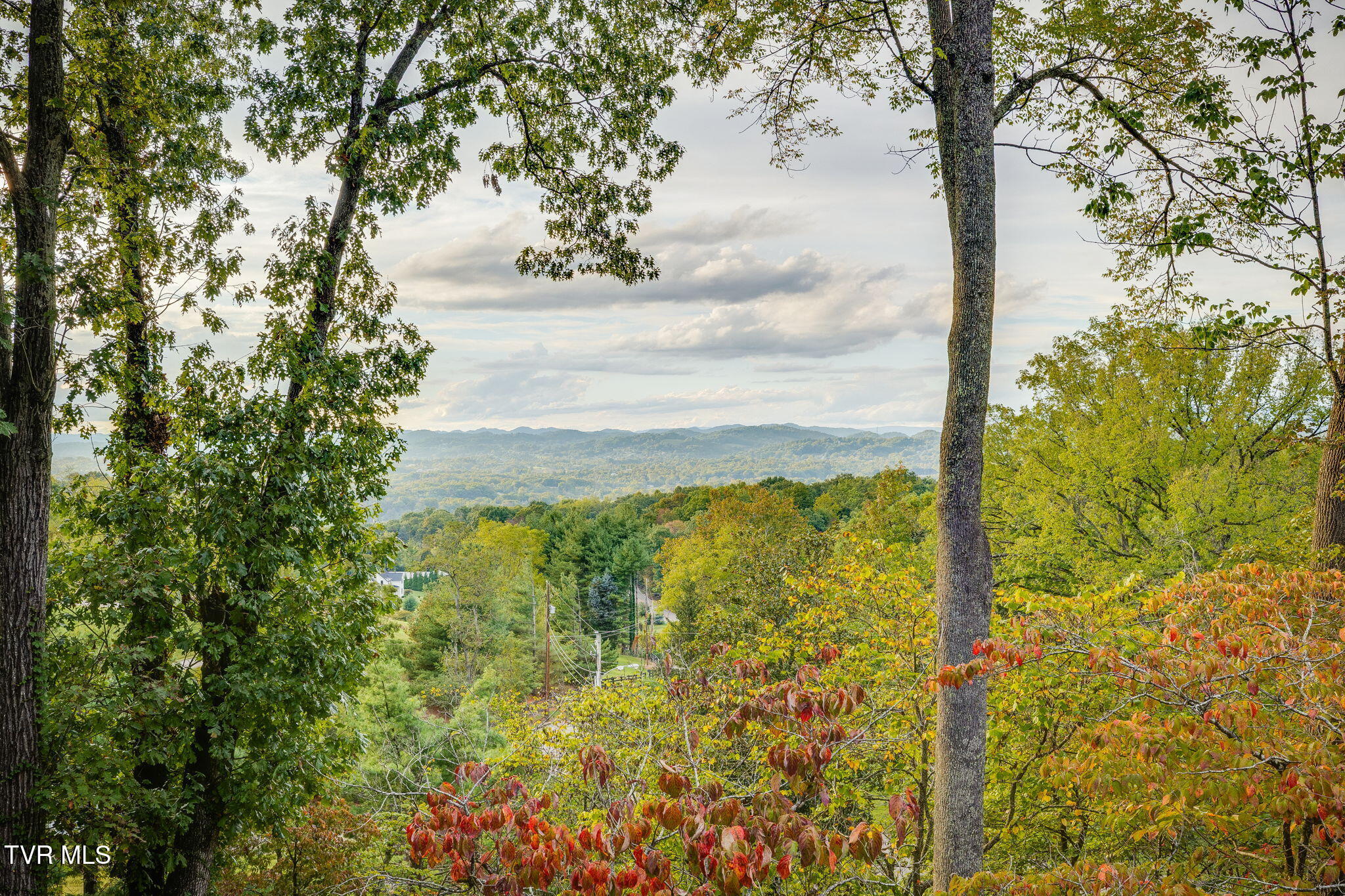 5725 Chestnut Hills Drive