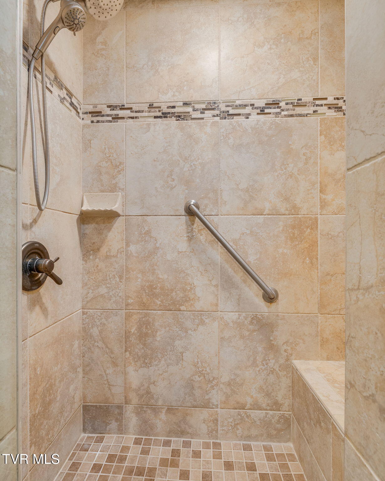 5725 Chestnut Hills Drive