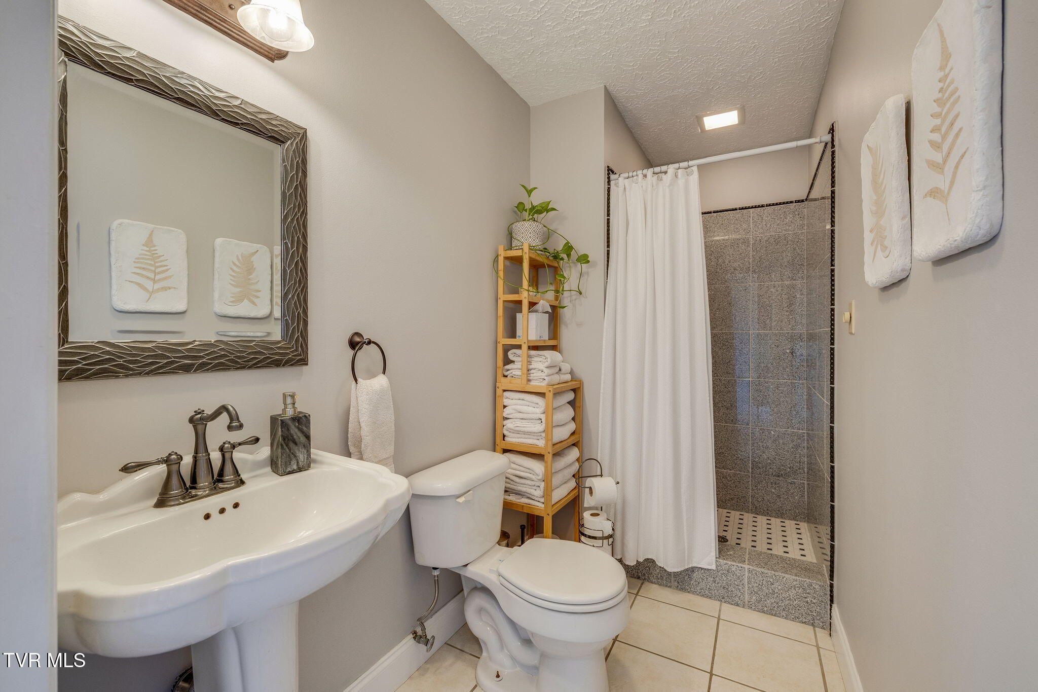 124 Highland Hills Drive