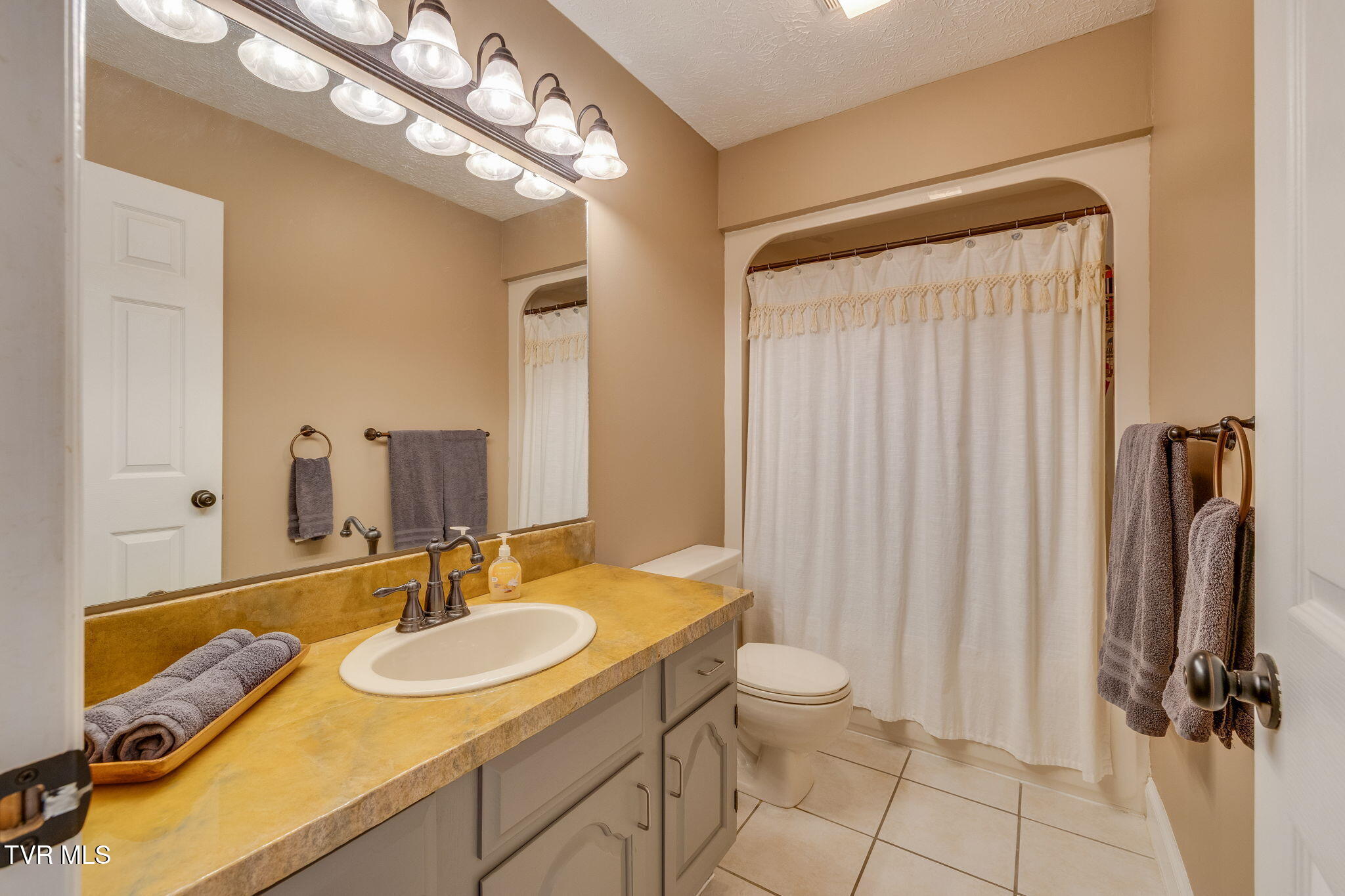 124 Highland Hills Drive