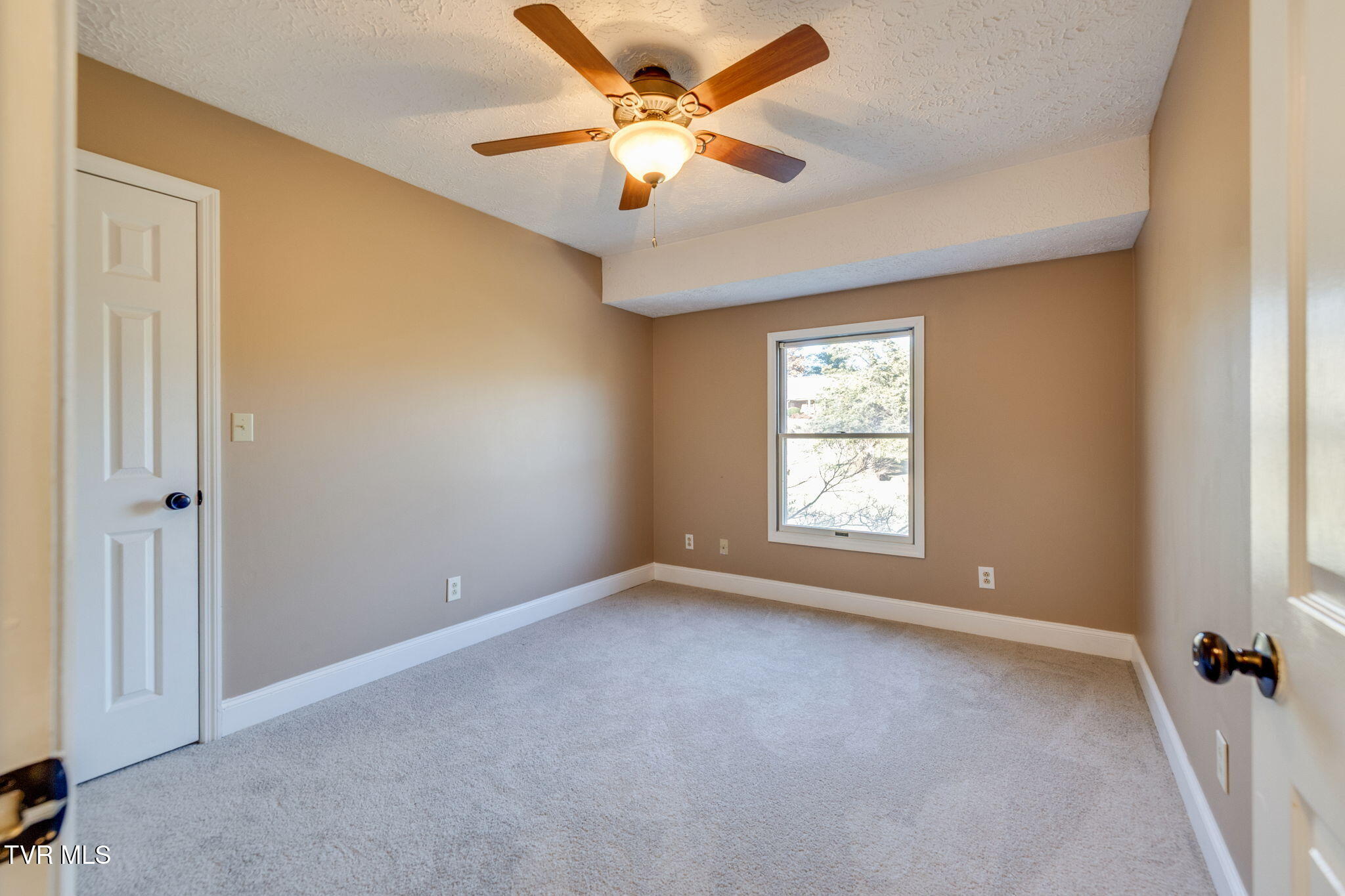 124 Highland Hills Drive