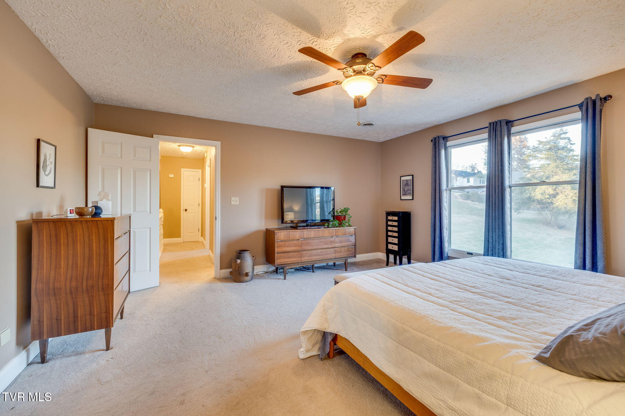 124 Highland Hills Drive