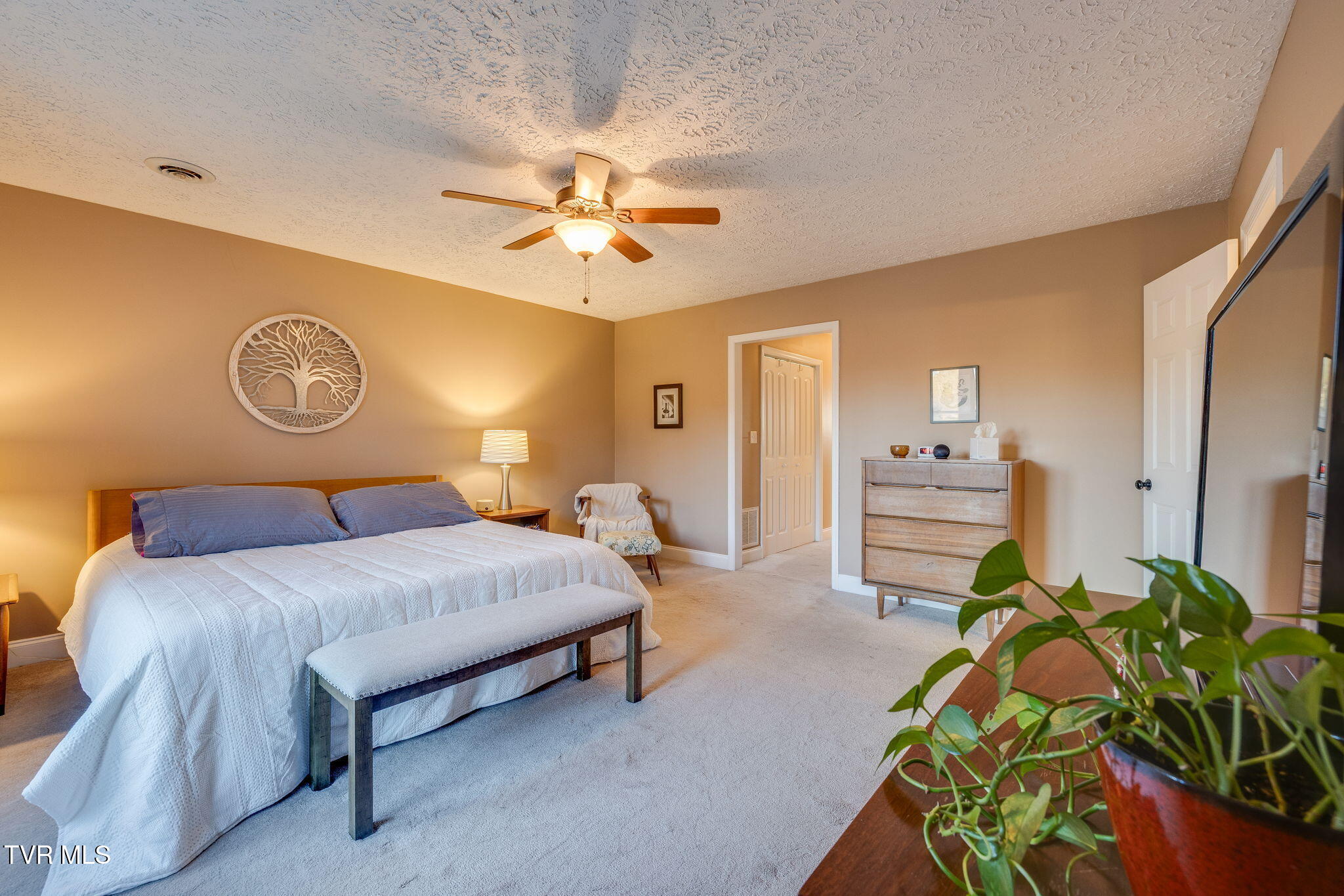 124 Highland Hills Drive