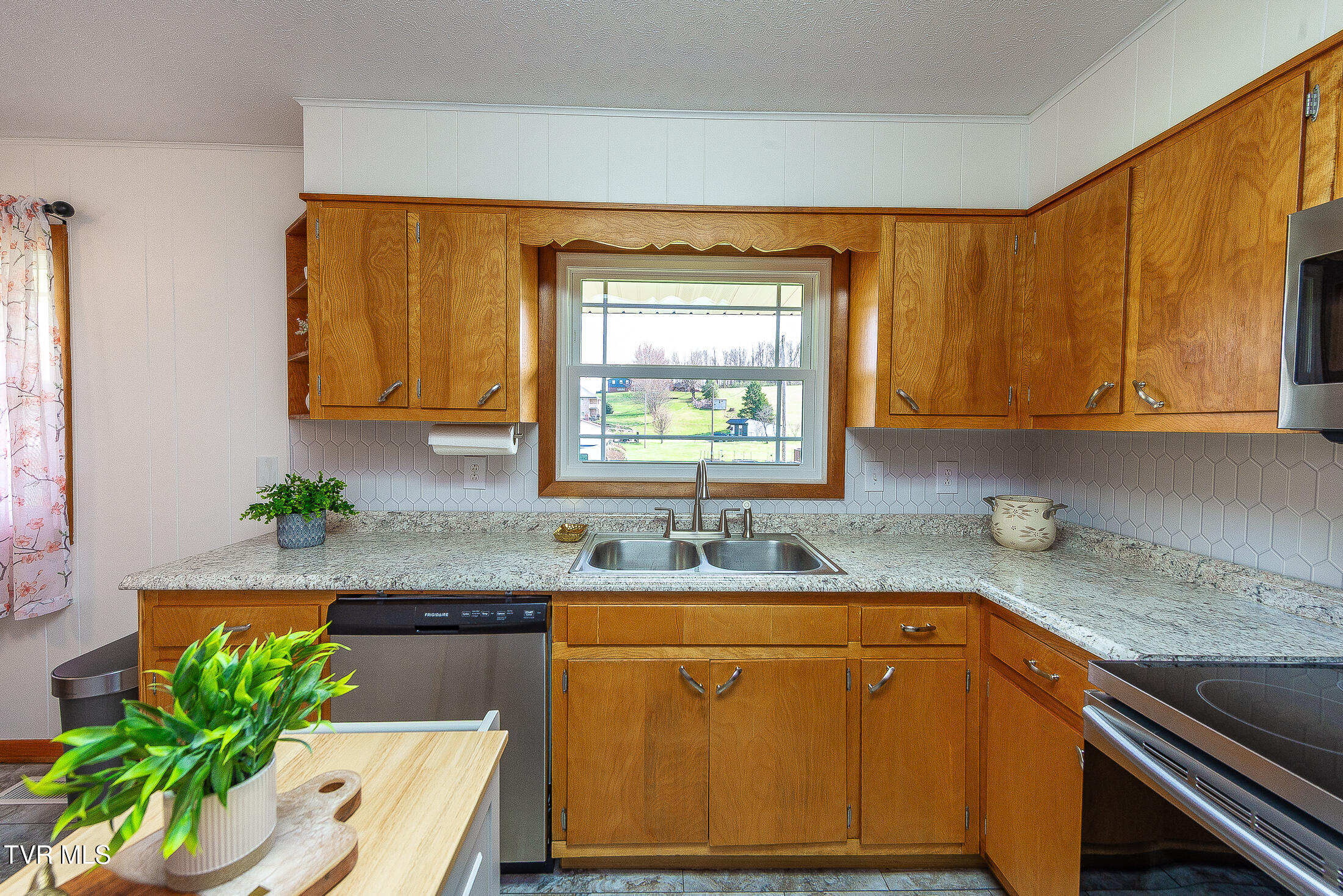 12272 Nickelsville Highway