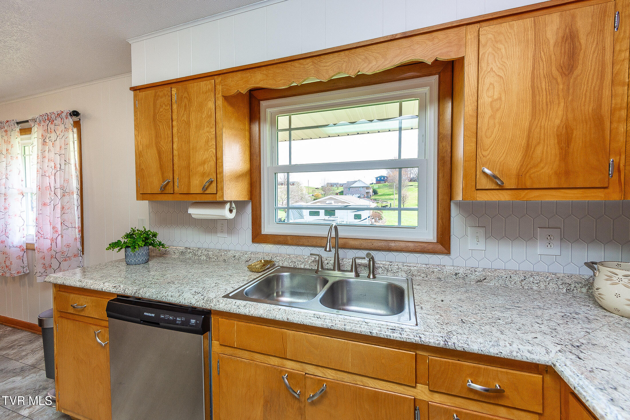 12272 Nickelsville Highway