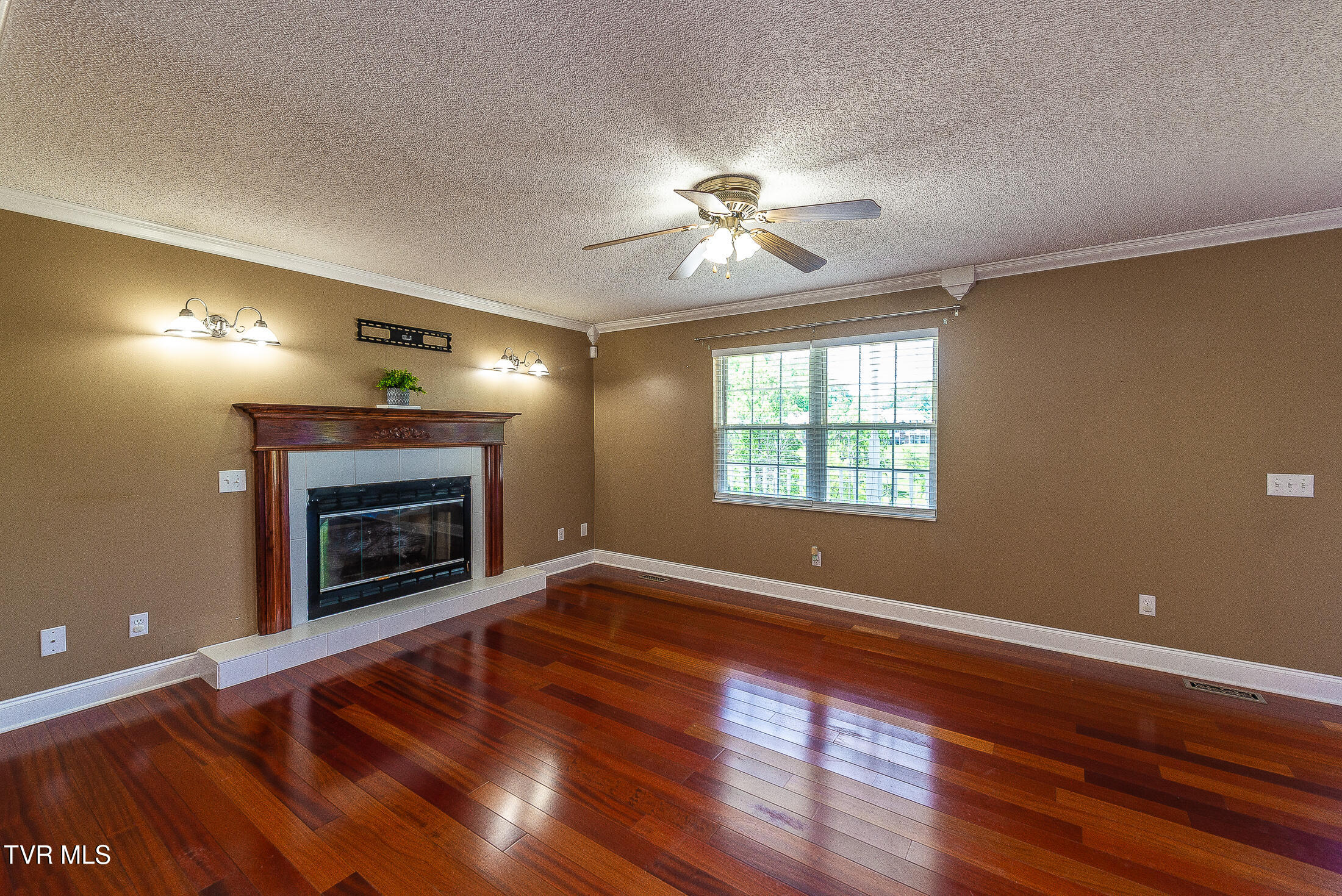 101 Kings Mountain Drive