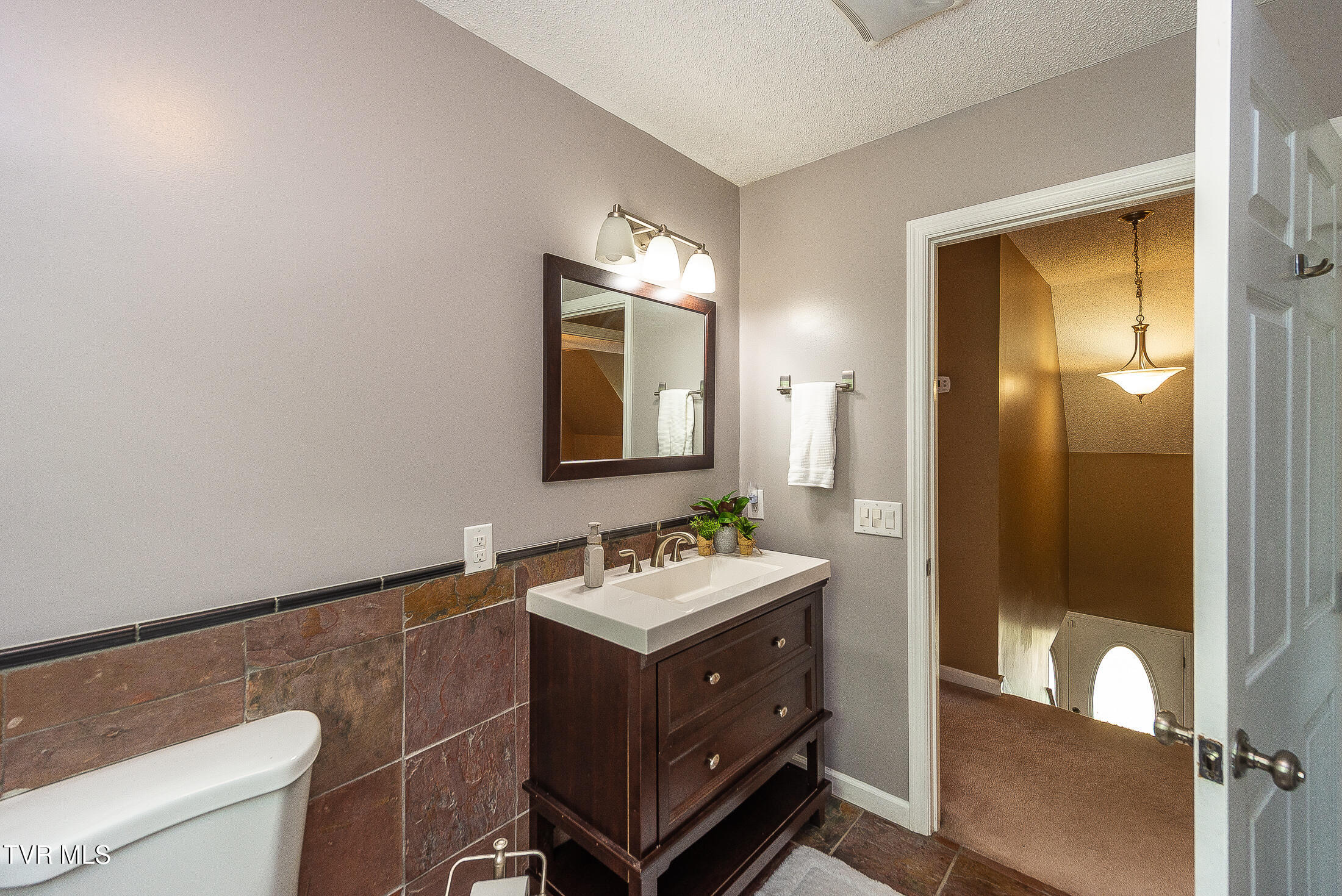 101 Kings Mountain Drive