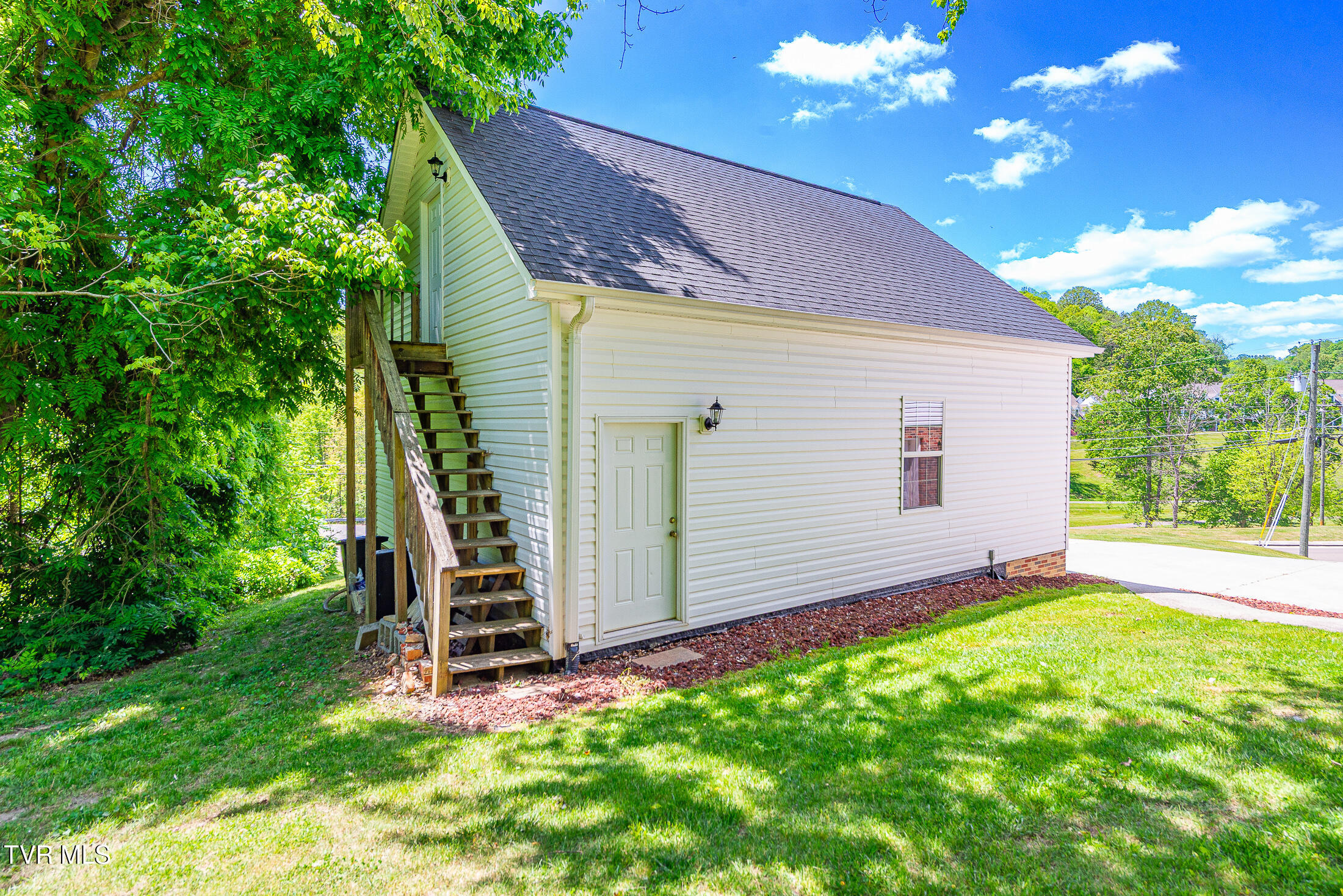 101 Kings Mountain Drive