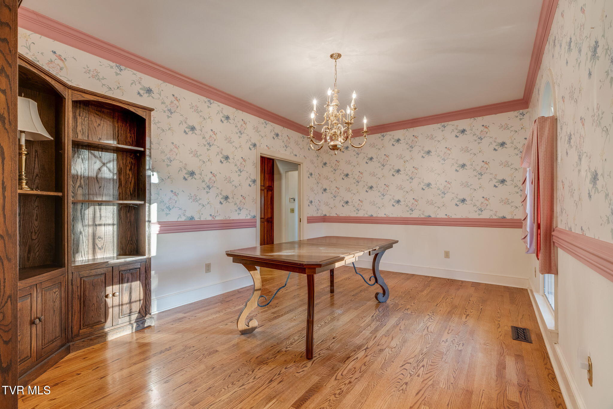 1005 Huntington Court