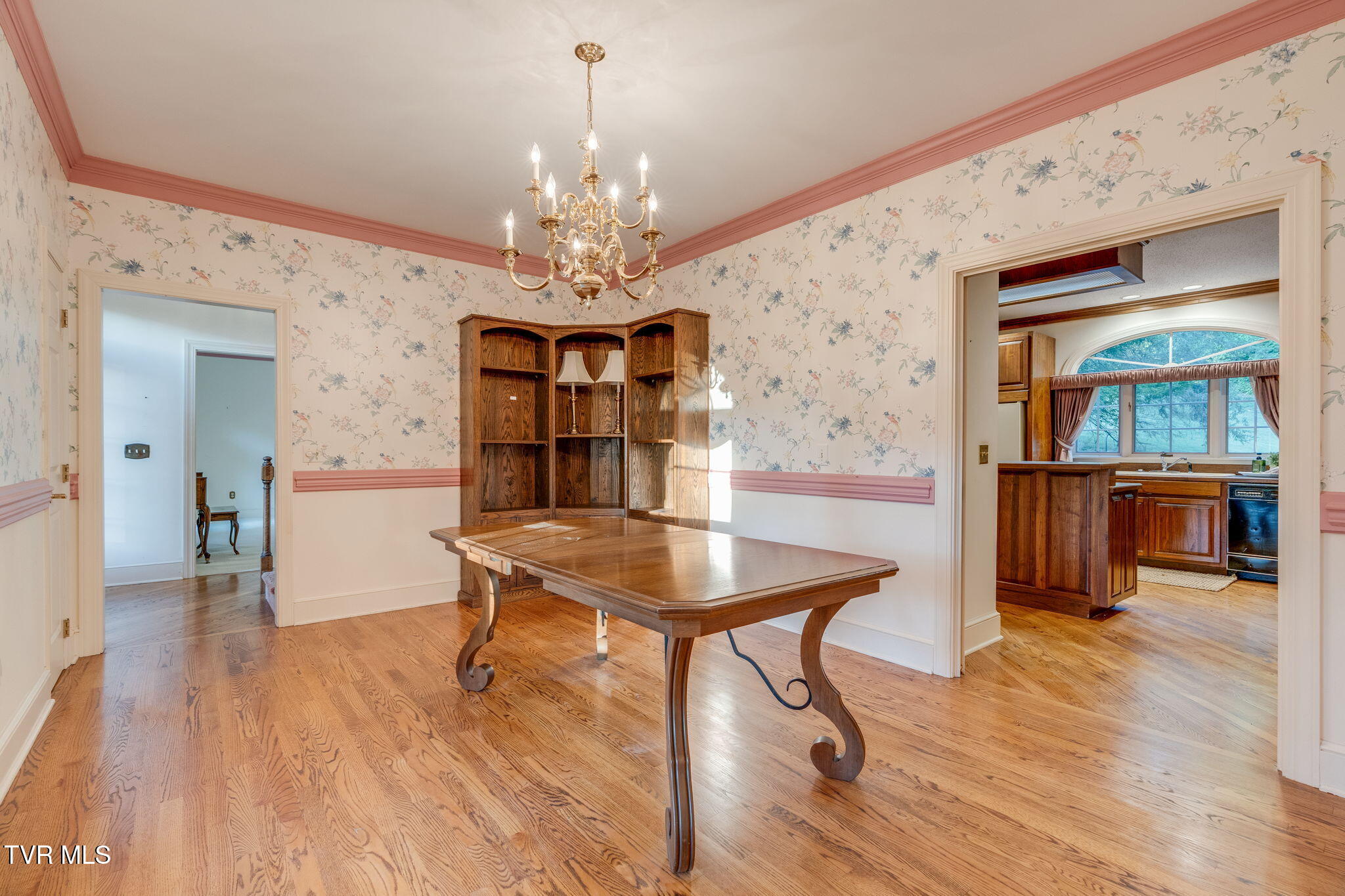 1005 Huntington Court