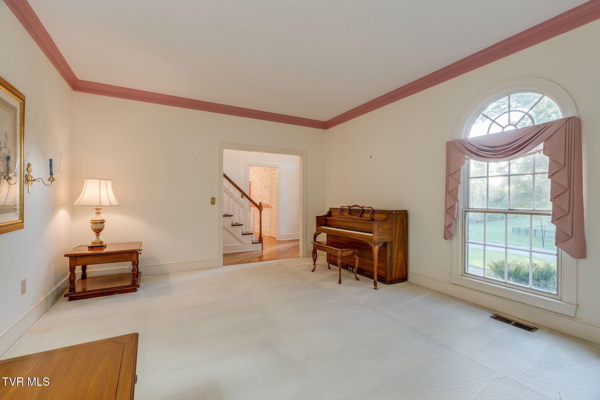 1005 Huntington Court