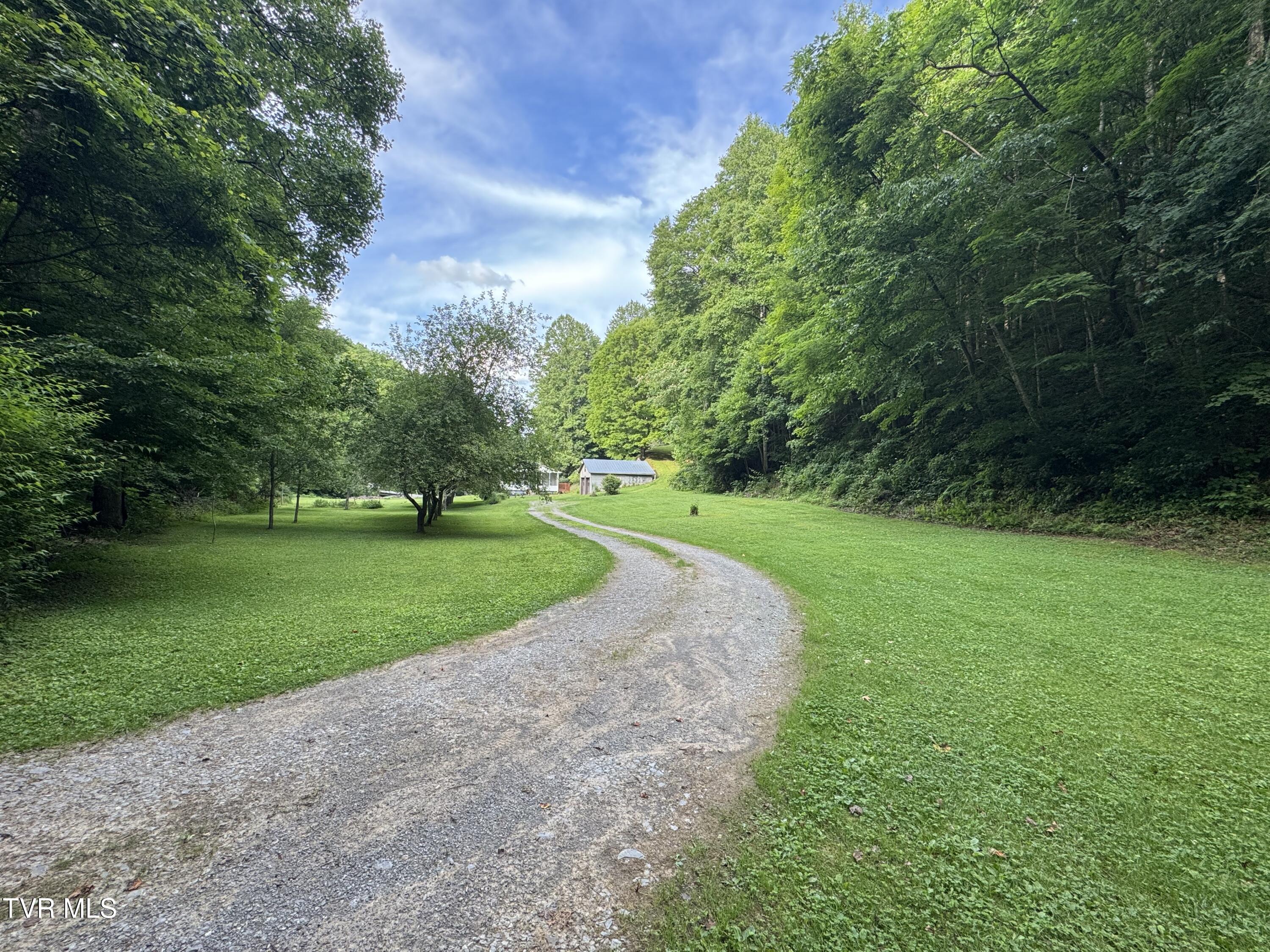 2327 Dry Creek Road