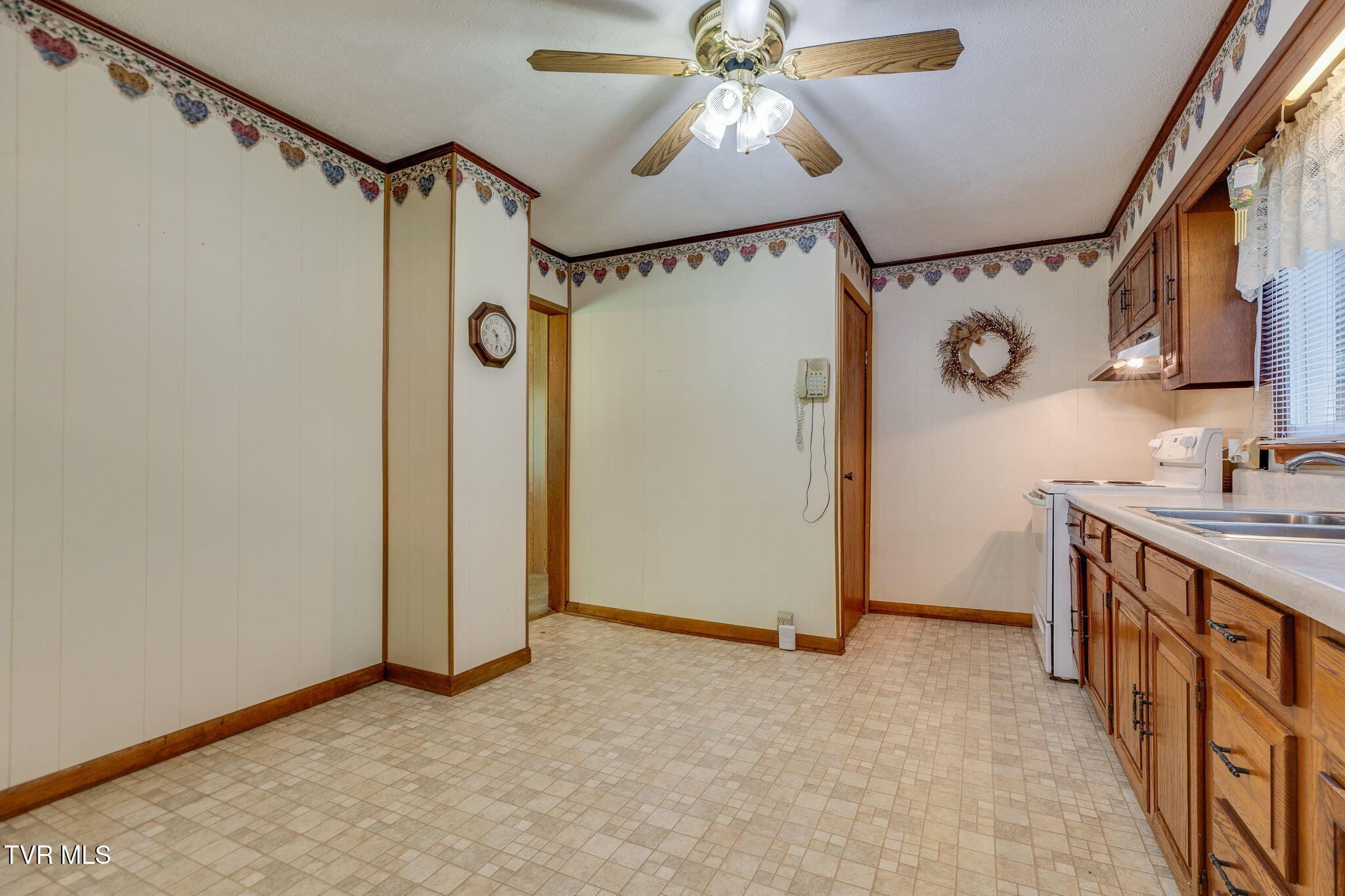 2327 Dry Creek Road