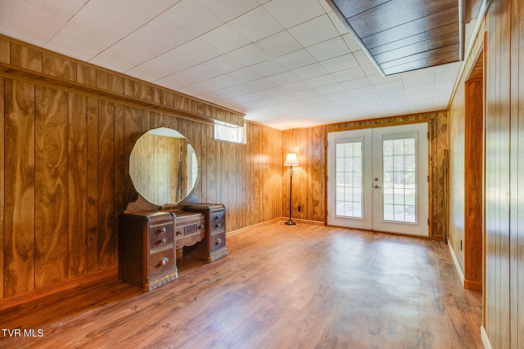 2327 Dry Creek Road