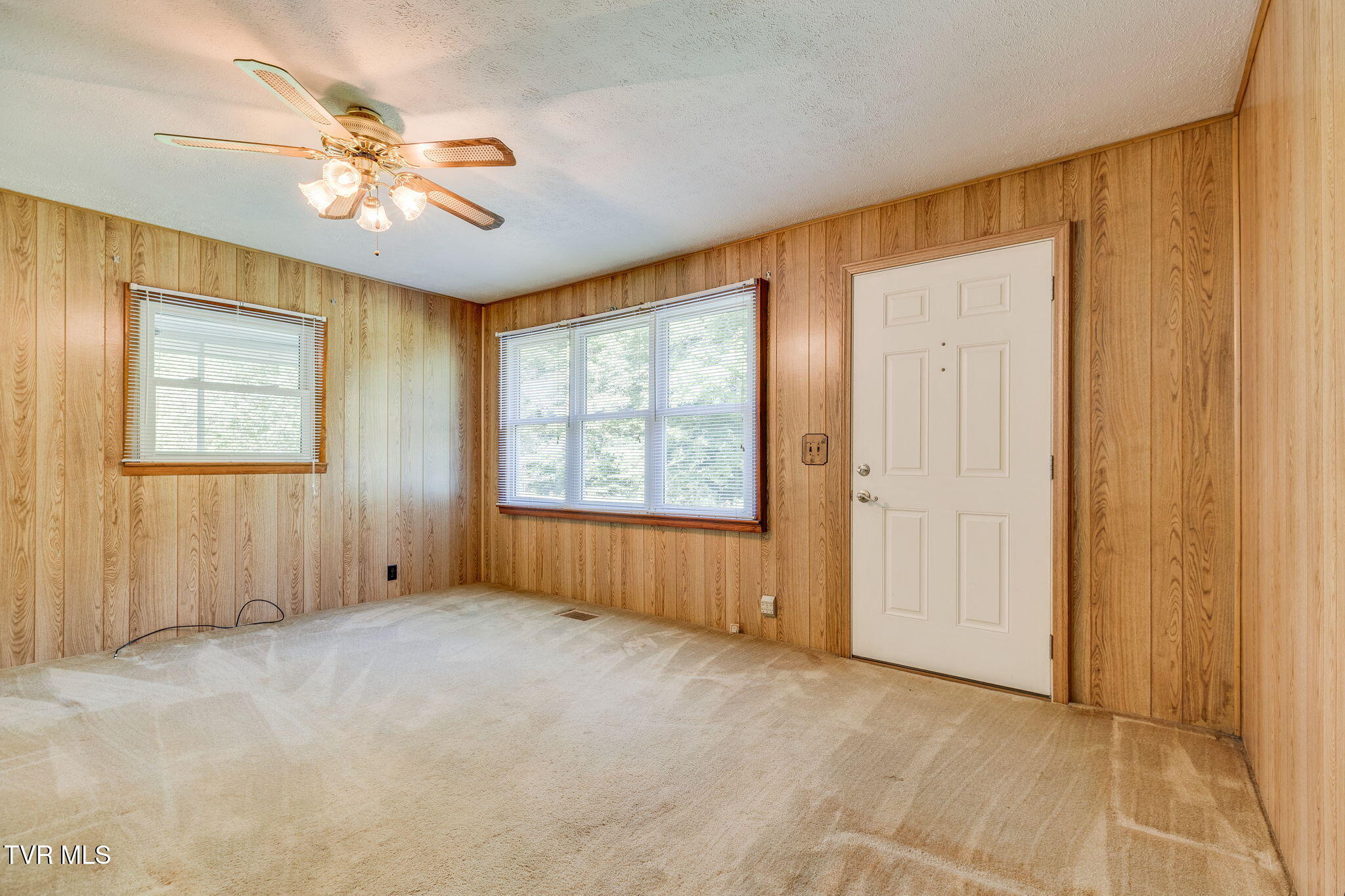 2327 Dry Creek Road