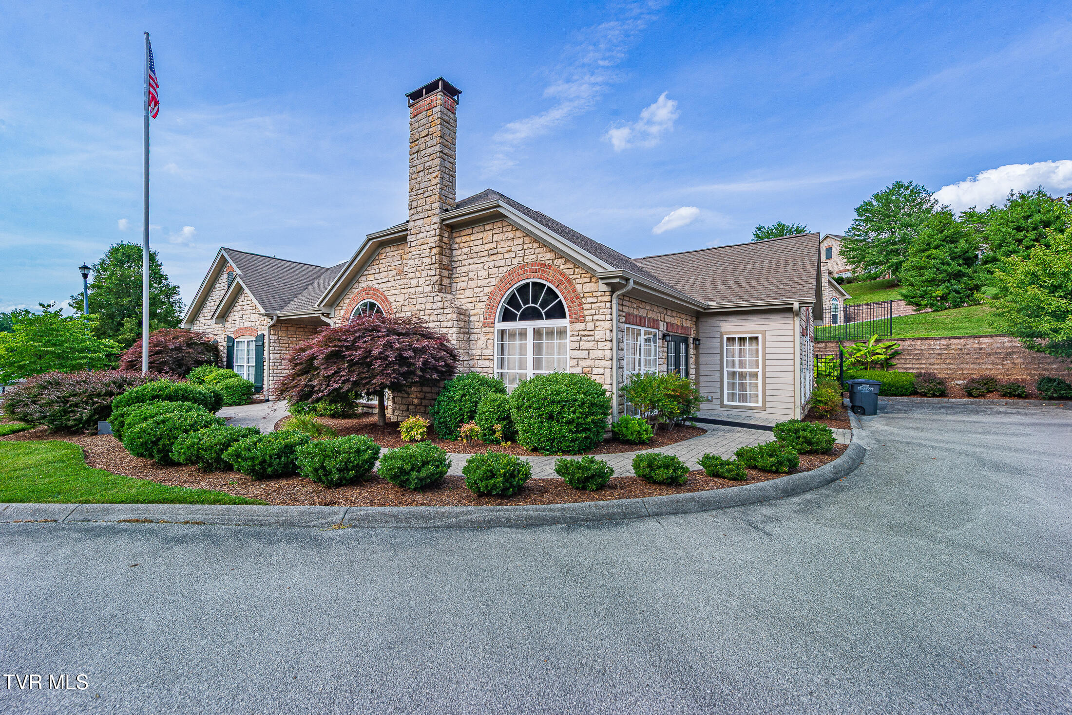 1729 Skyland Falls Court 1729