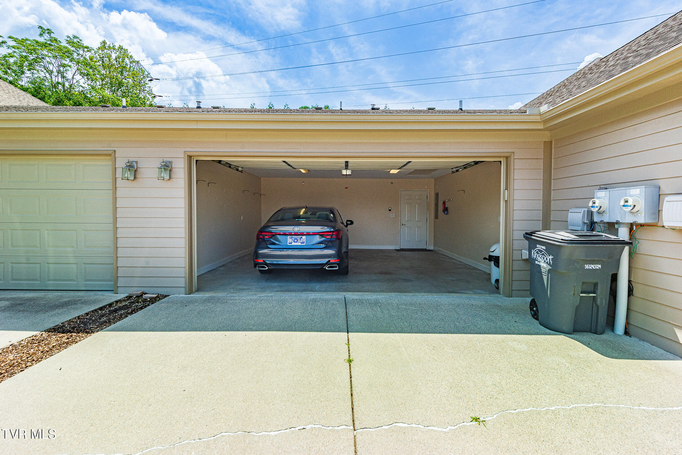 1729 Skyland Falls Court 1729