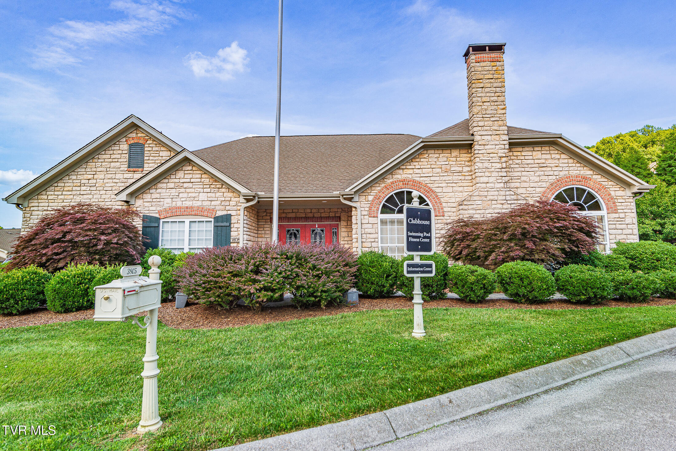 1729 Skyland Falls Court 1729