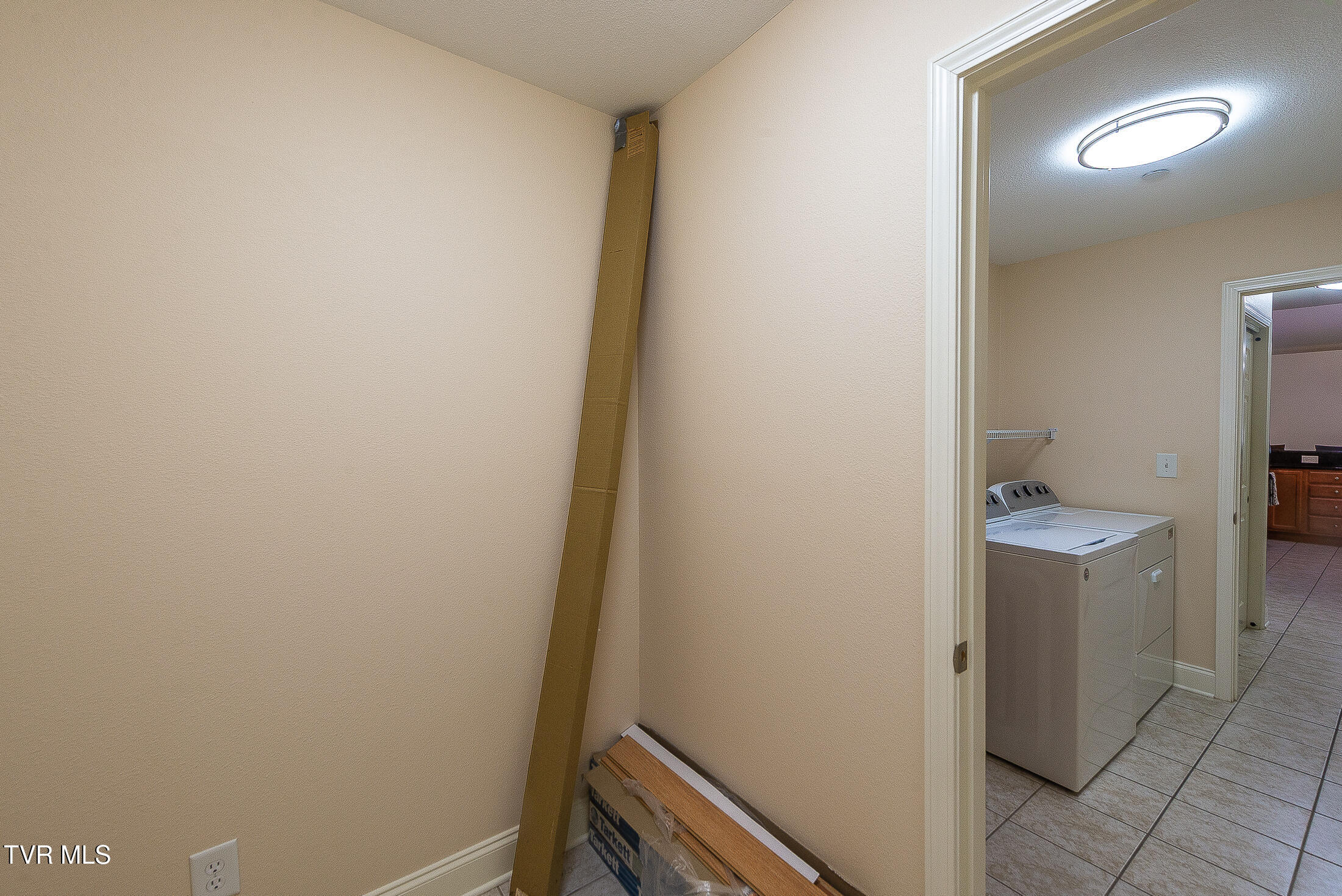 1729 Skyland Falls Court 1729