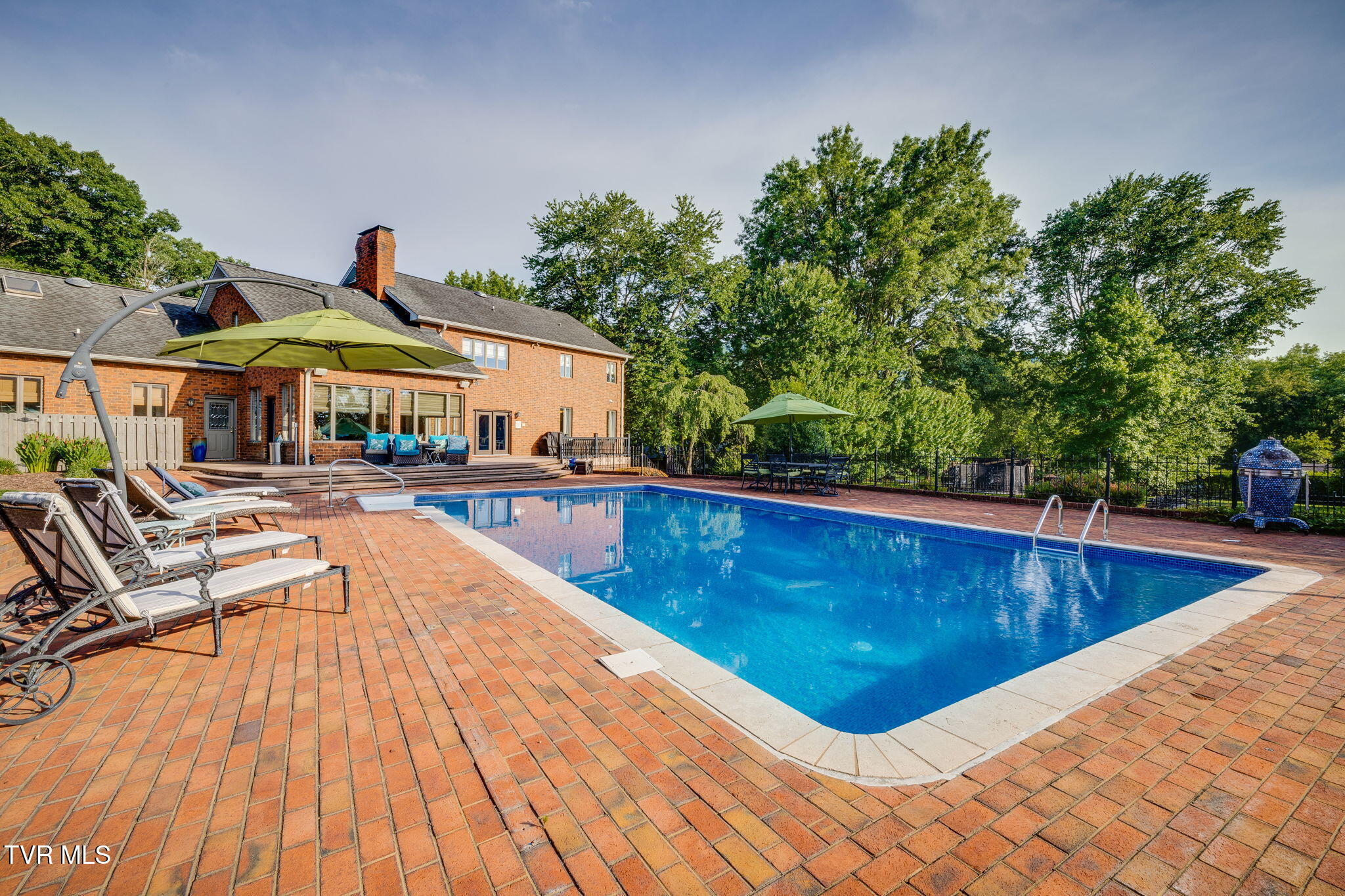 704 Chippendale Road