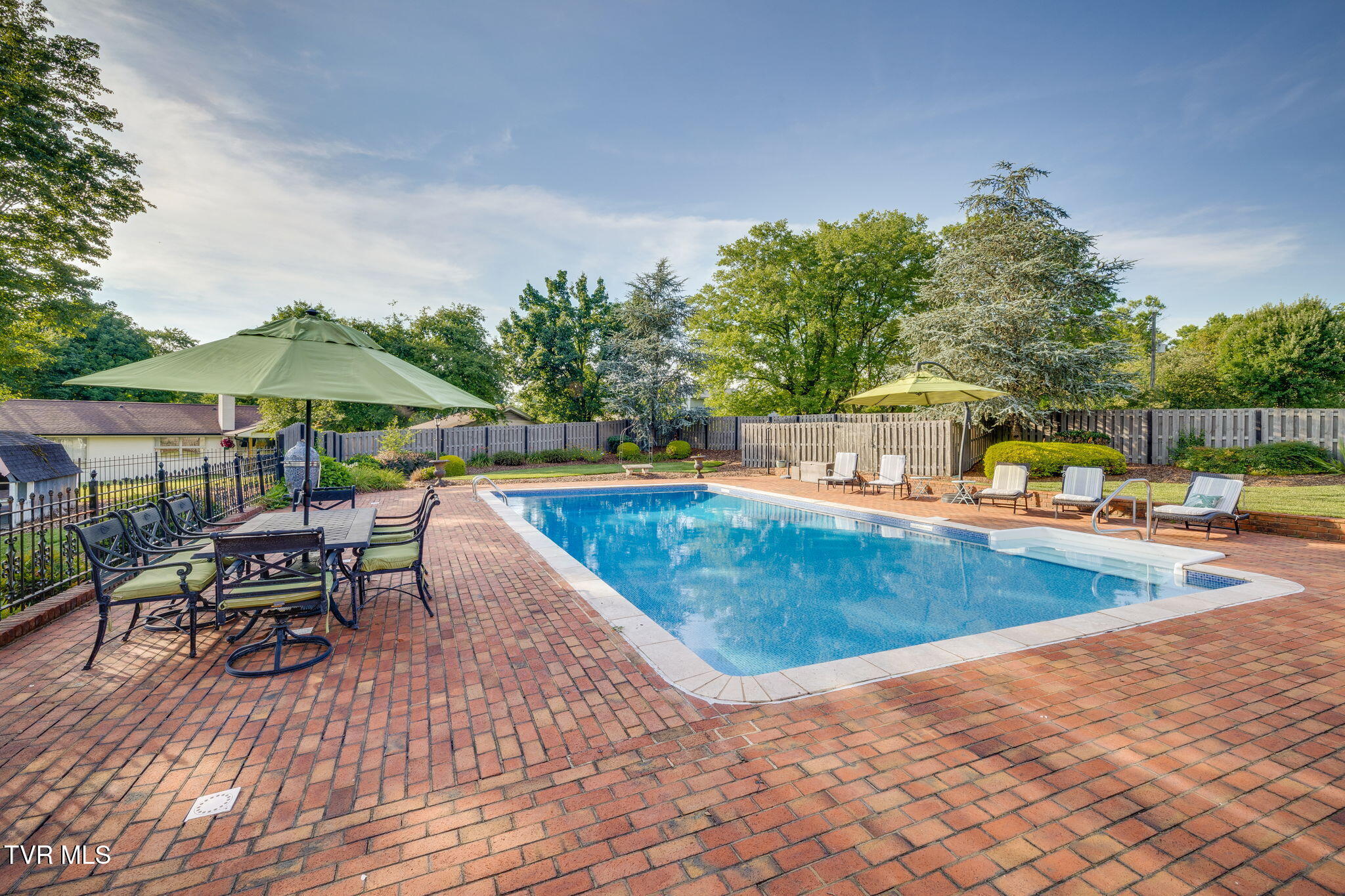 704 Chippendale Road