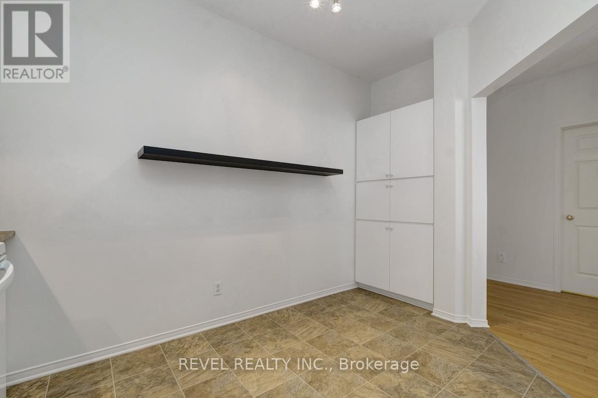 9 - 1240 KILBORN PLACE