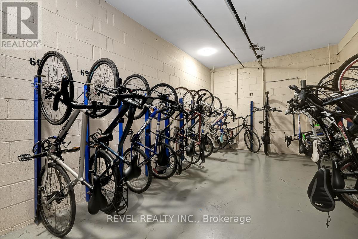 303 - 3100 CARLING AVENUE