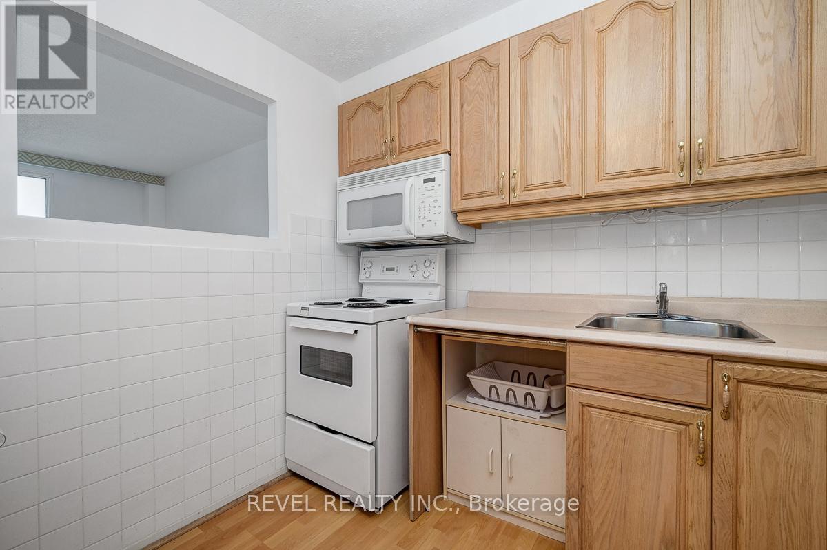 303 - 3100 CARLING AVENUE