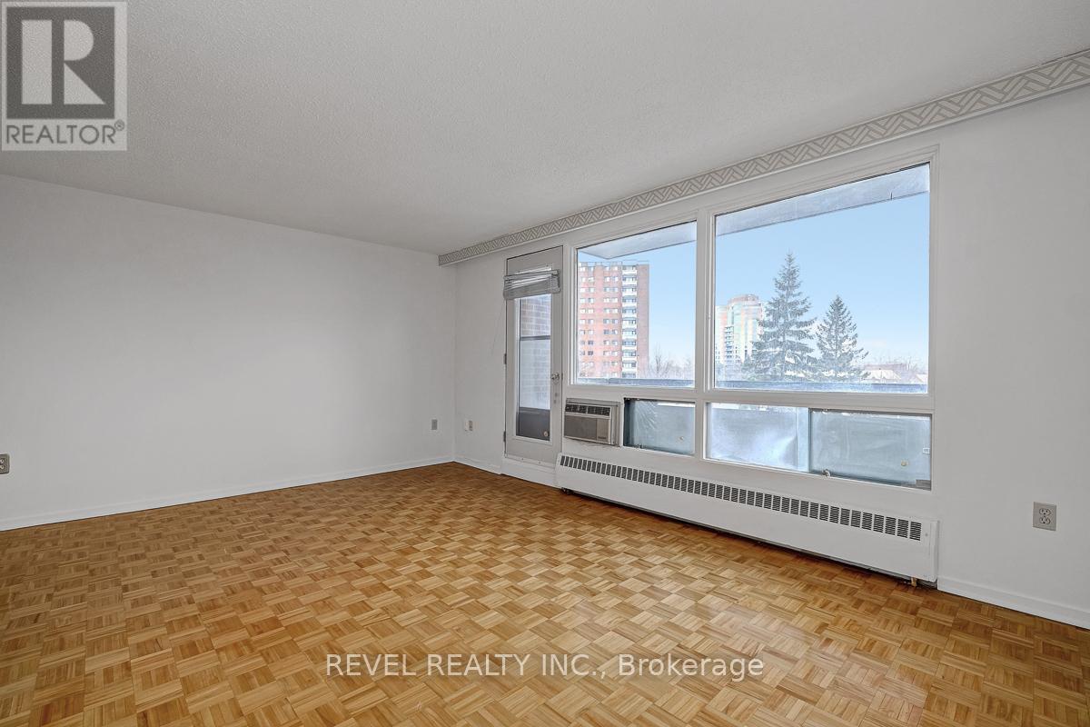 303 - 3100 CARLING AVENUE