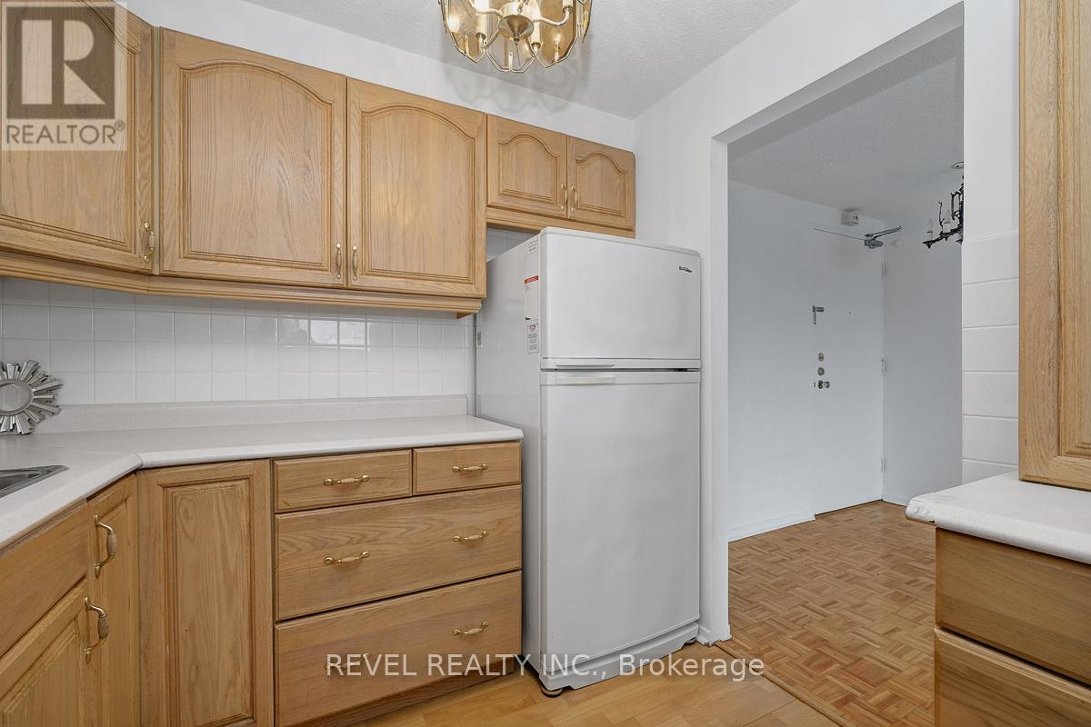 303 - 3100 CARLING AVENUE