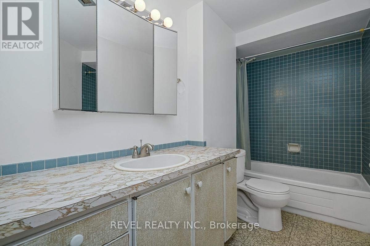 303 - 3100 CARLING AVENUE