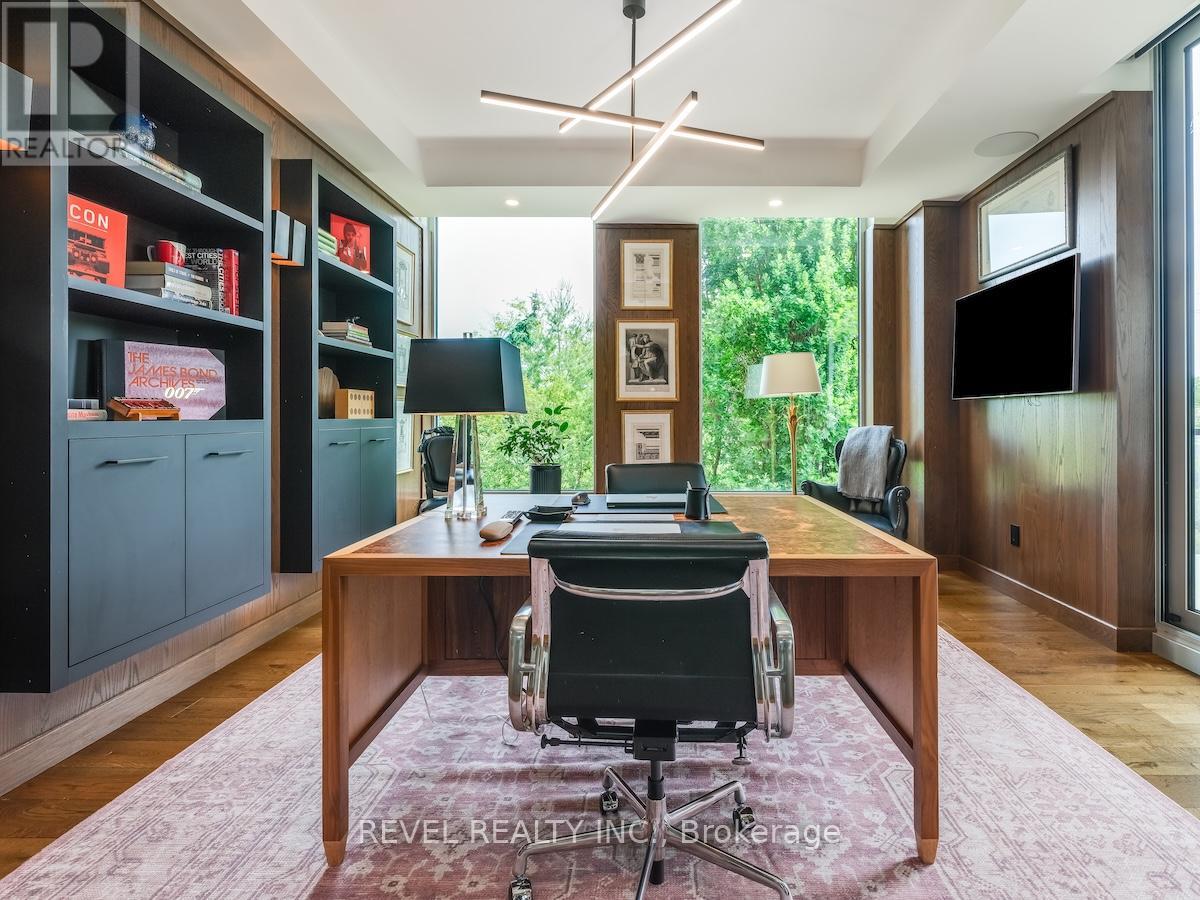 205 - 1 FIFTH AVENUE