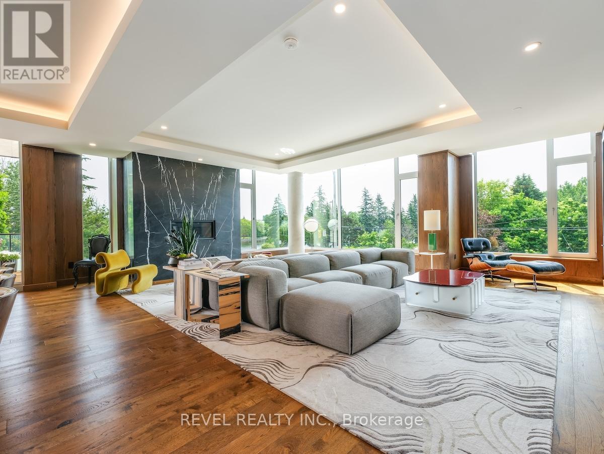 205 - 1 FIFTH AVENUE