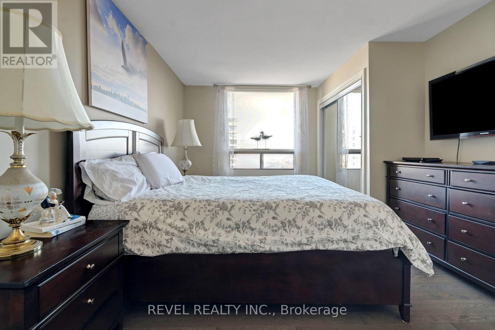 1403 - 20 THE DRIVEWAY DRIVE