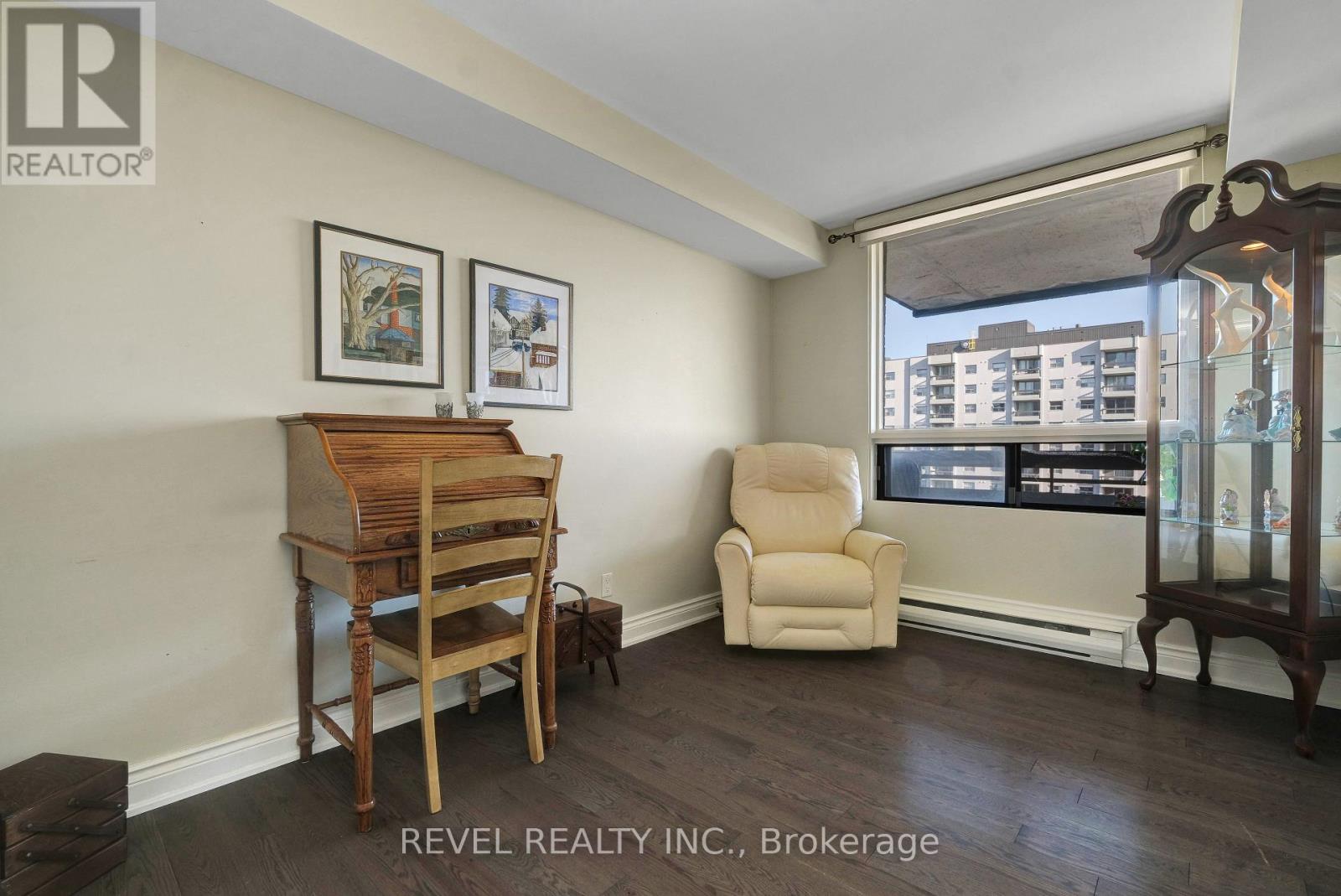 1403 - 20 THE DRIVEWAY DRIVE