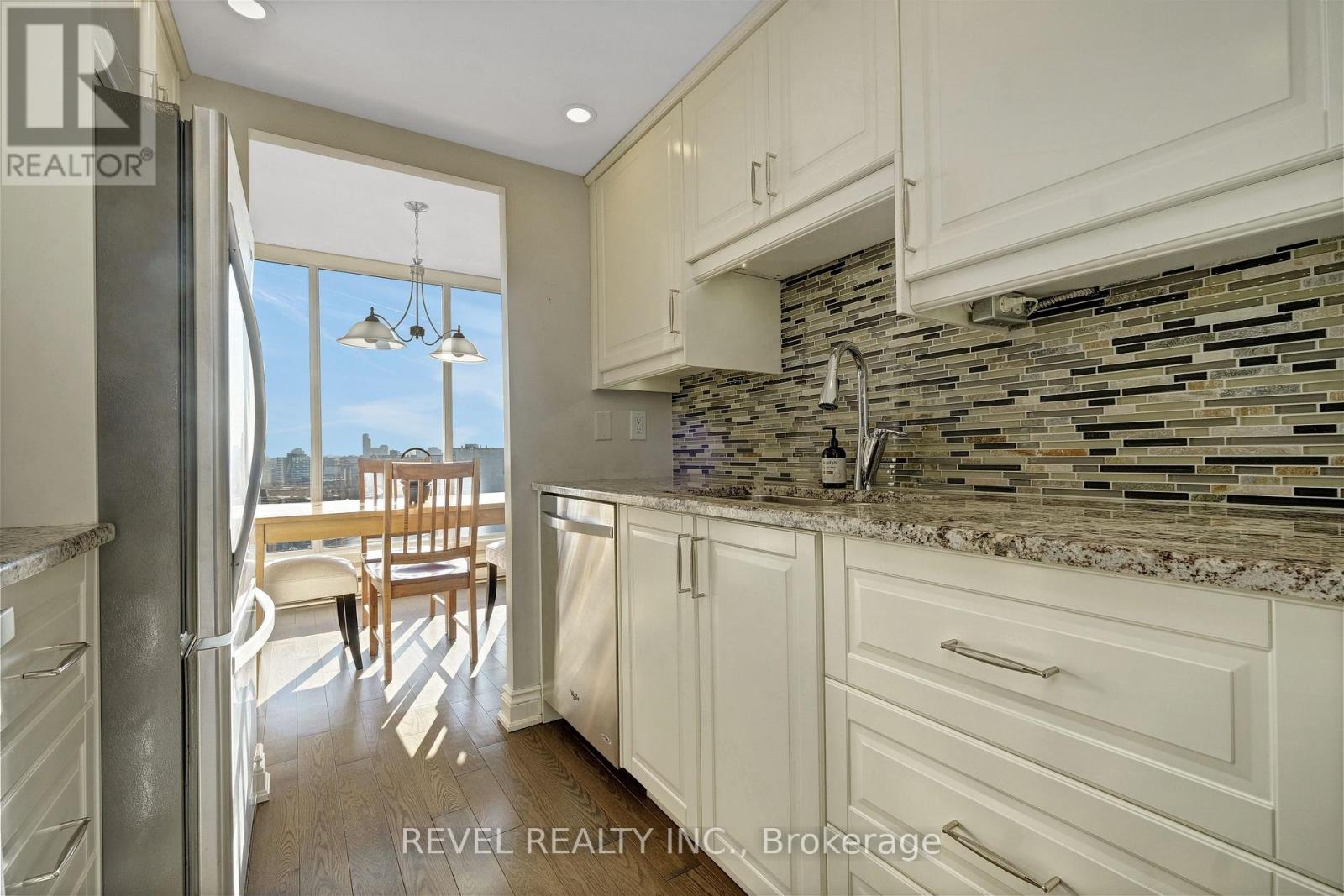 1403 - 20 THE DRIVEWAY DRIVE