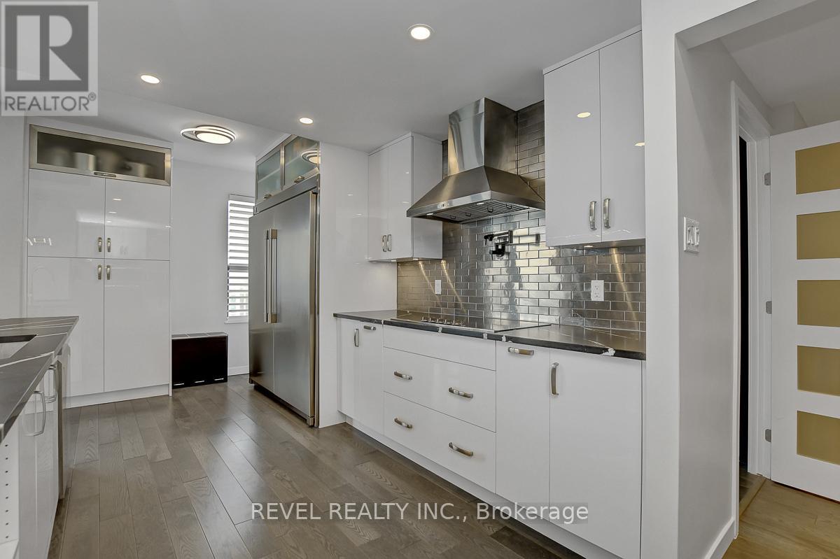 2101 - 556 LAURIER AVENUE W