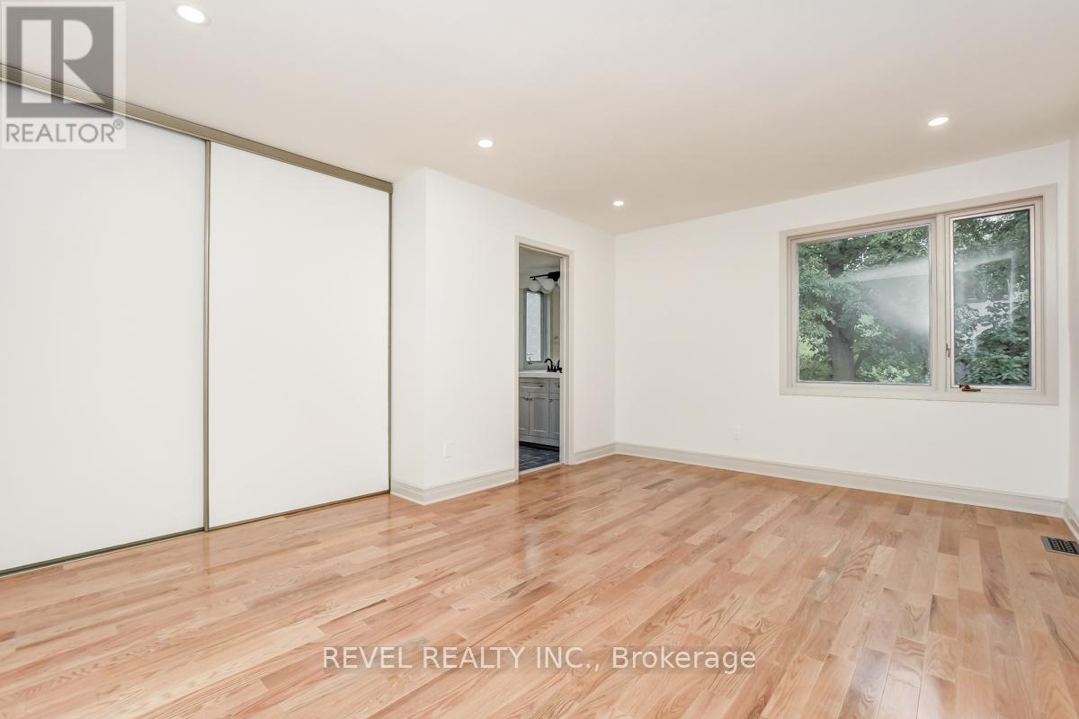 5 SANDHURST COURT