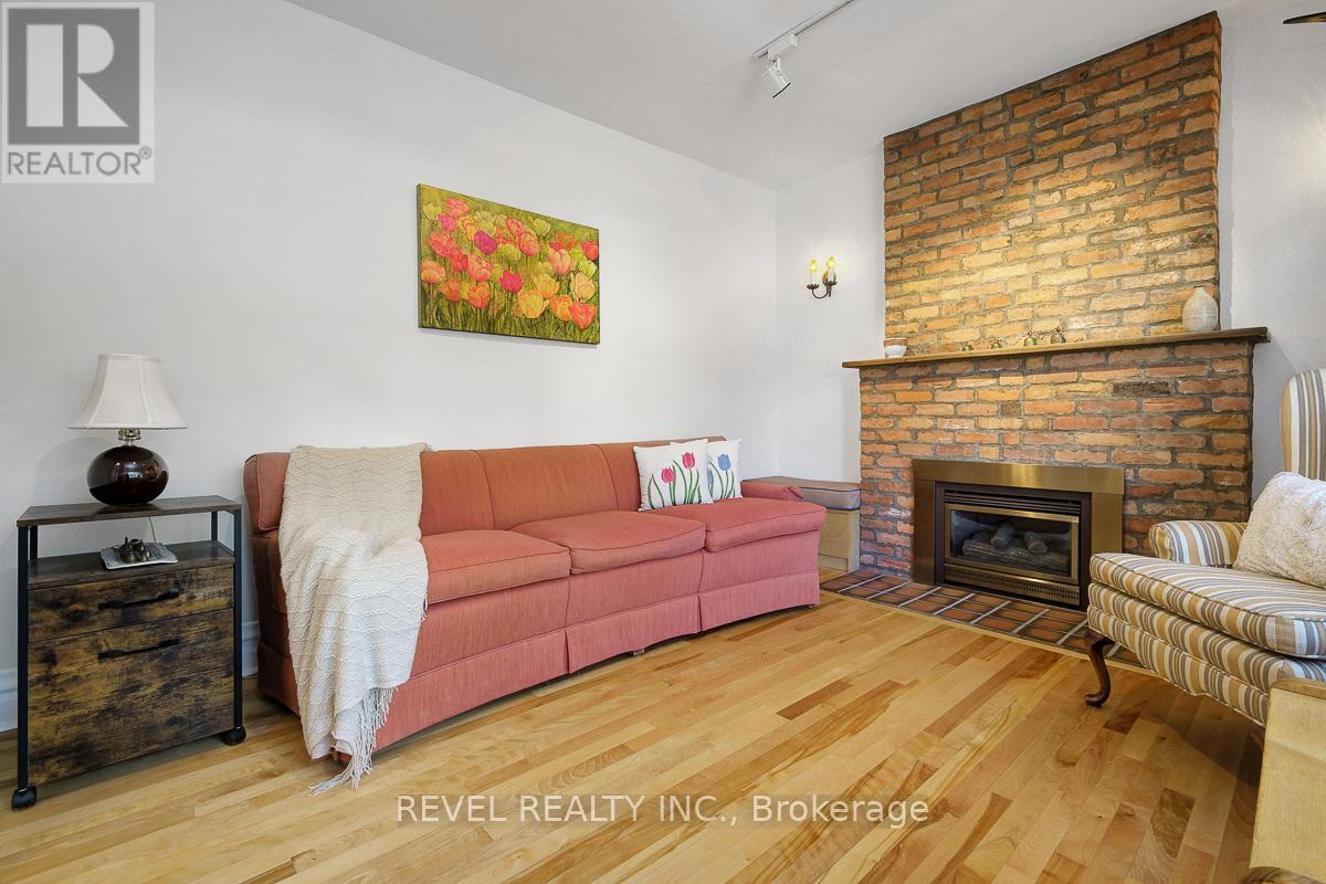 28 BROADWAY AVENUE