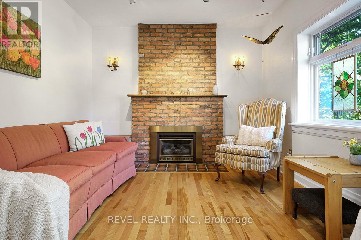28 BROADWAY AVENUE