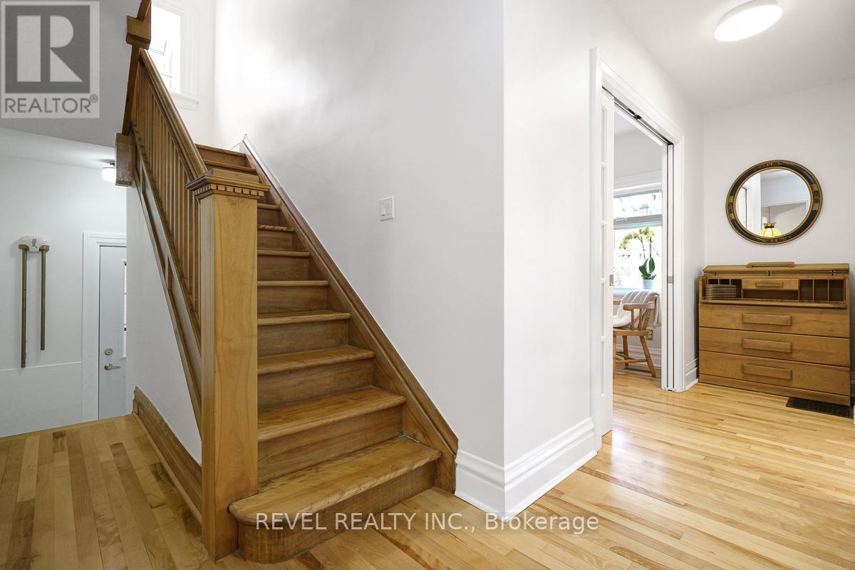 28 BROADWAY AVENUE