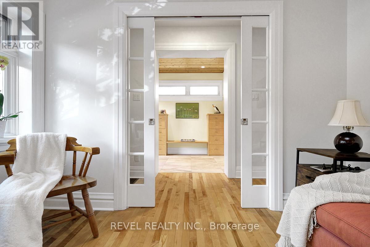 28 BROADWAY AVENUE