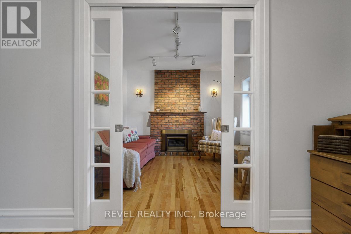 28 BROADWAY AVENUE