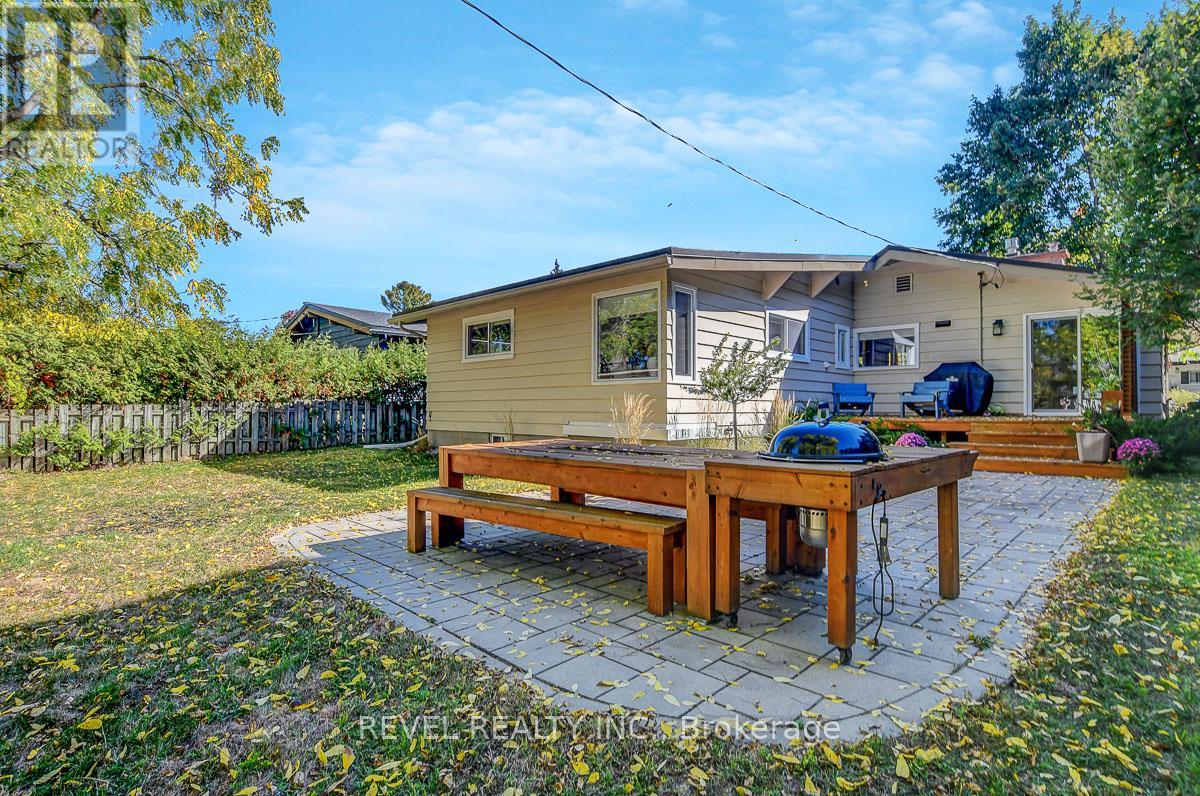353 MOUNTBATTEN AVENUE