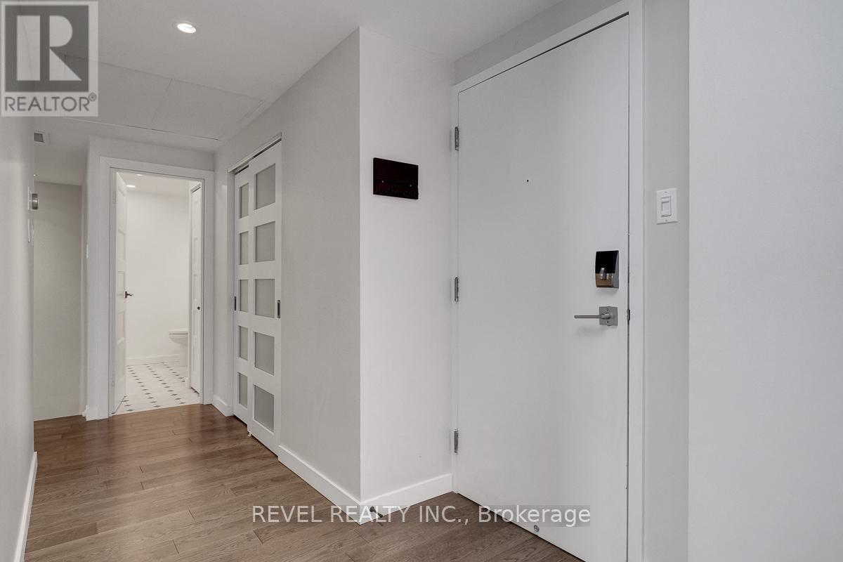 2101 - 556 LAURIER AVENUE W