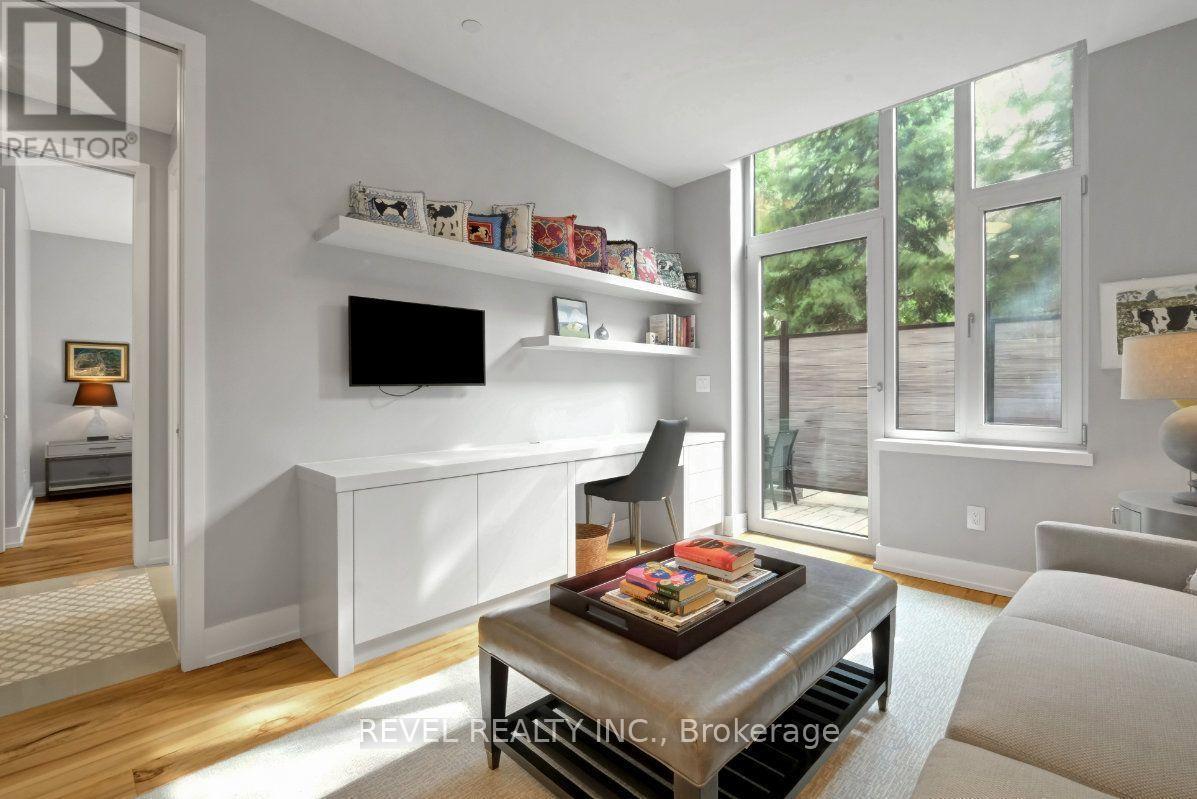103 - 372 QUEEN ELIZABETH DRIVE