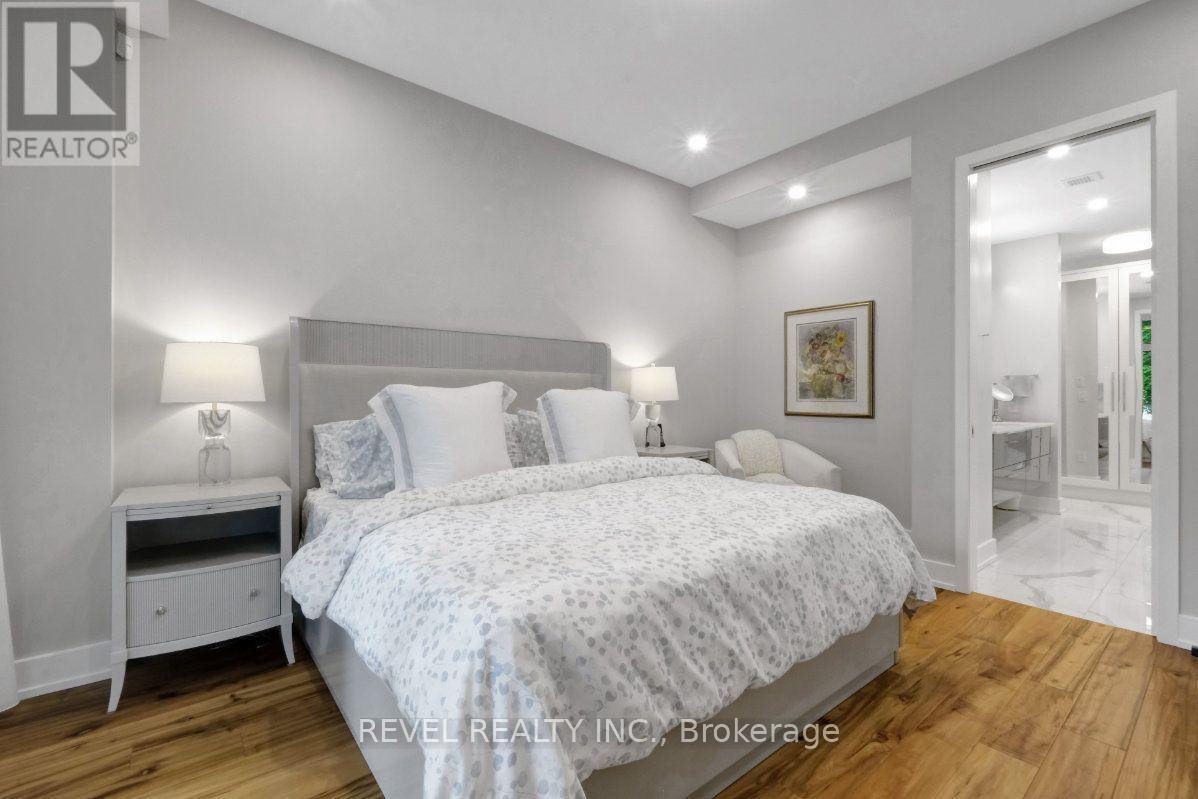 103 - 372 QUEEN ELIZABETH DRIVE