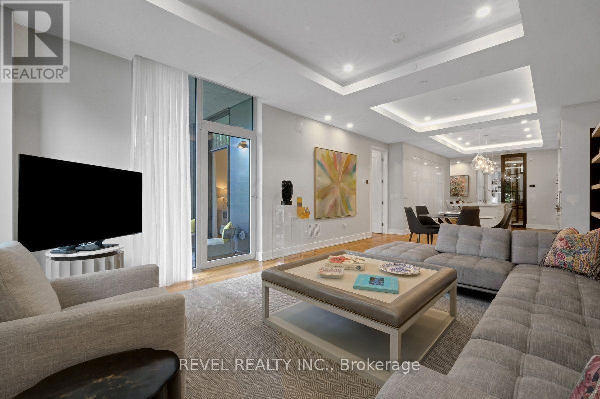 103 - 372 QUEEN ELIZABETH DRIVE