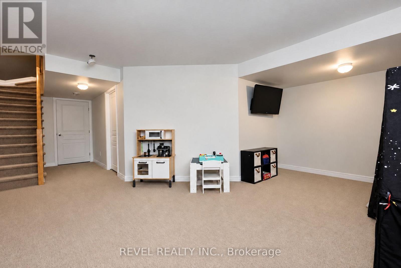 54 ENCORE PRIVATE
