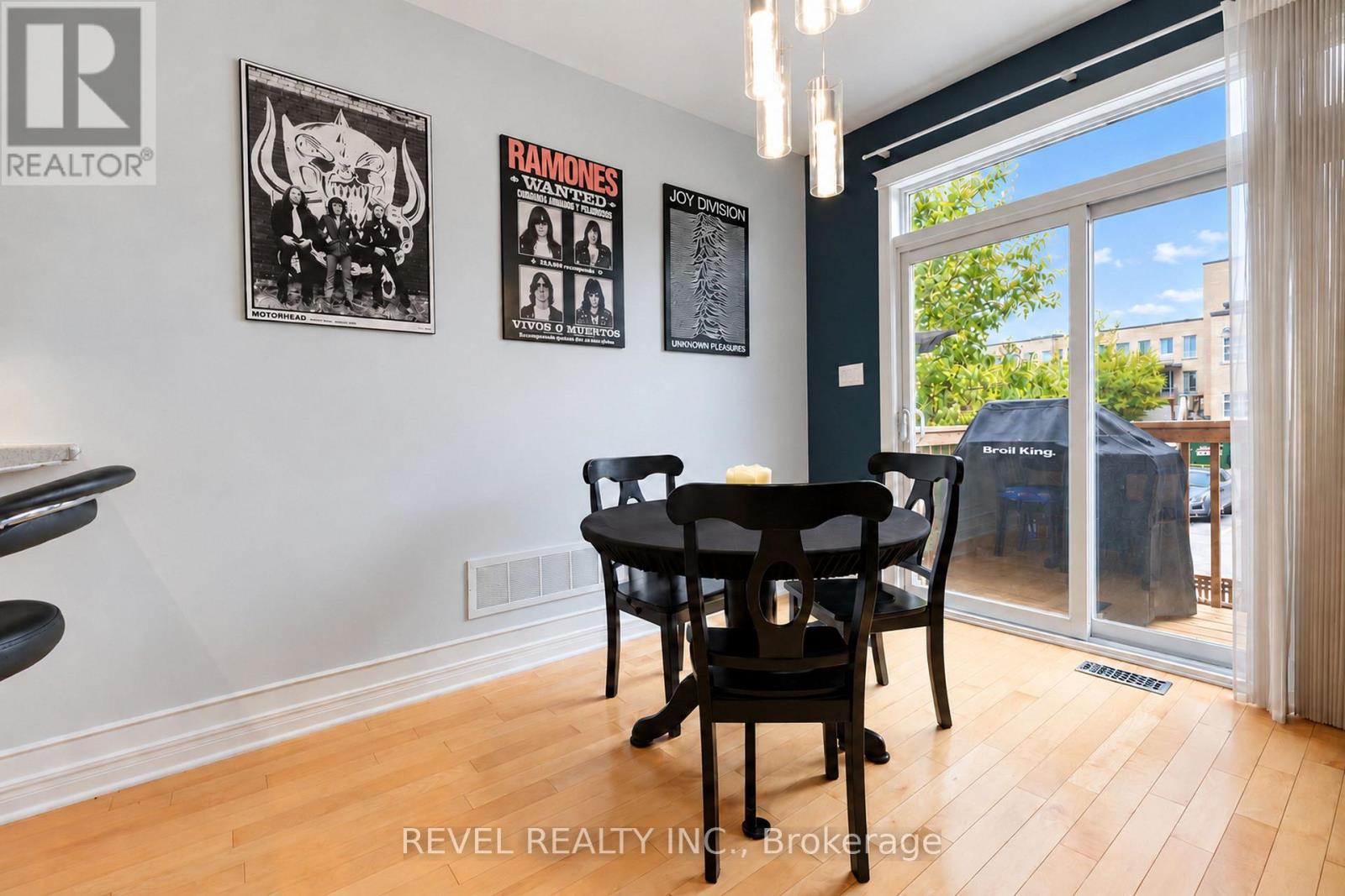 54 ENCORE PRIVATE